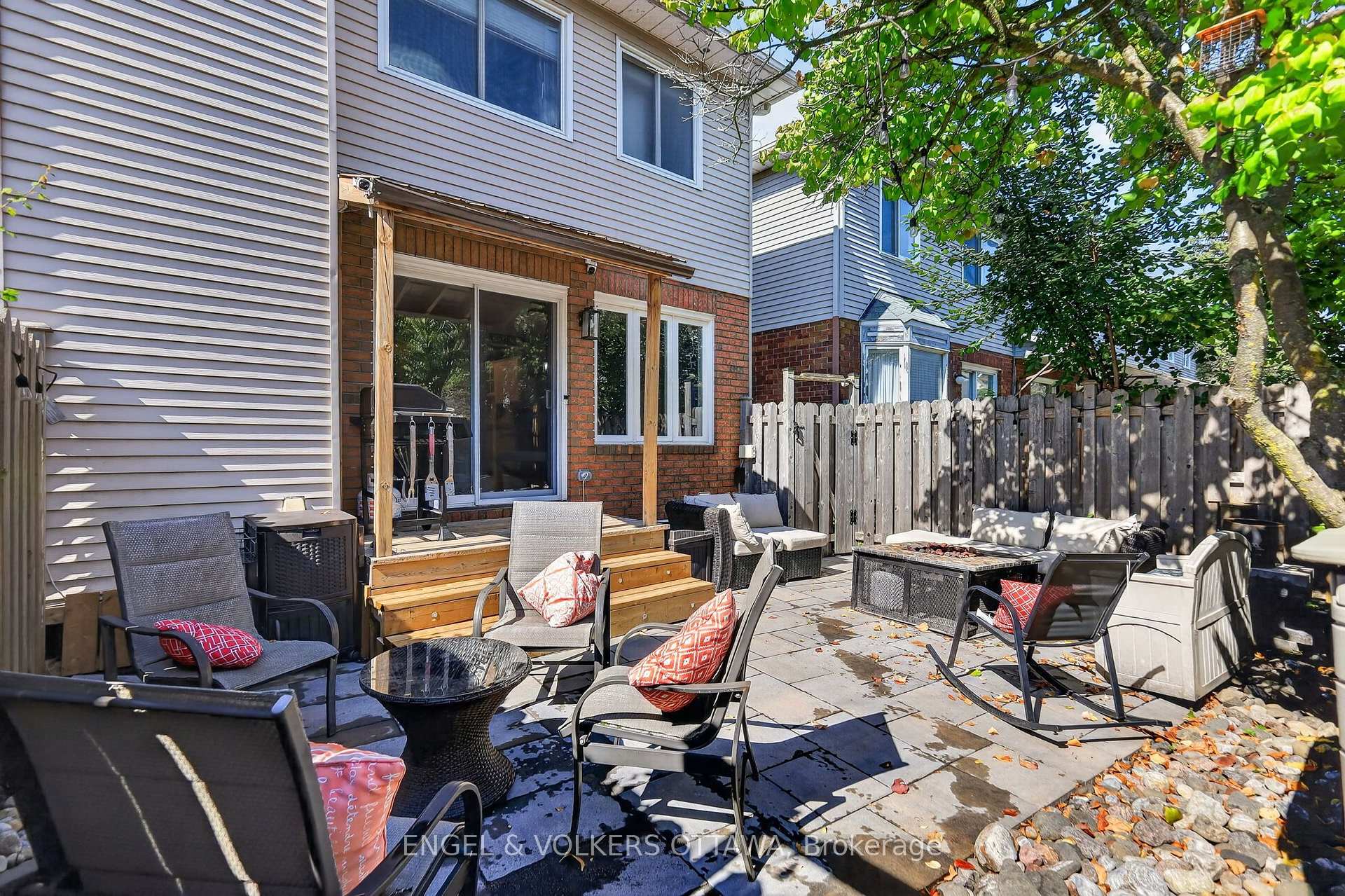 Photo 36 of 9 Streamwood Lane, Ottawa, Hunt Club Park/Greenboro — HOMEH
