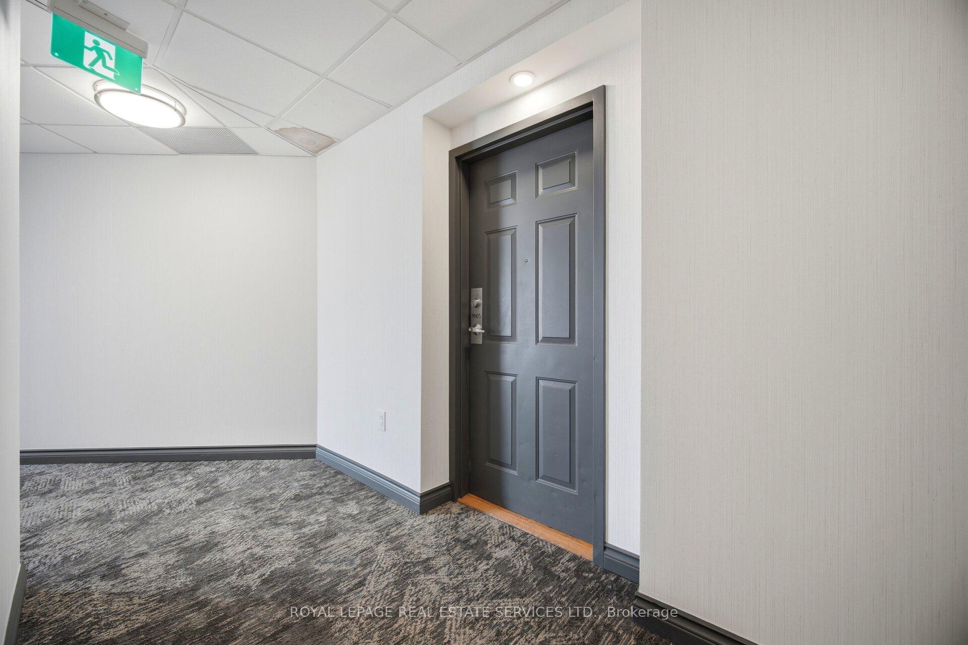 Photo 4 of Unit PH05, 250 Webb Drive, Mississauga, City Centre — HOMEH