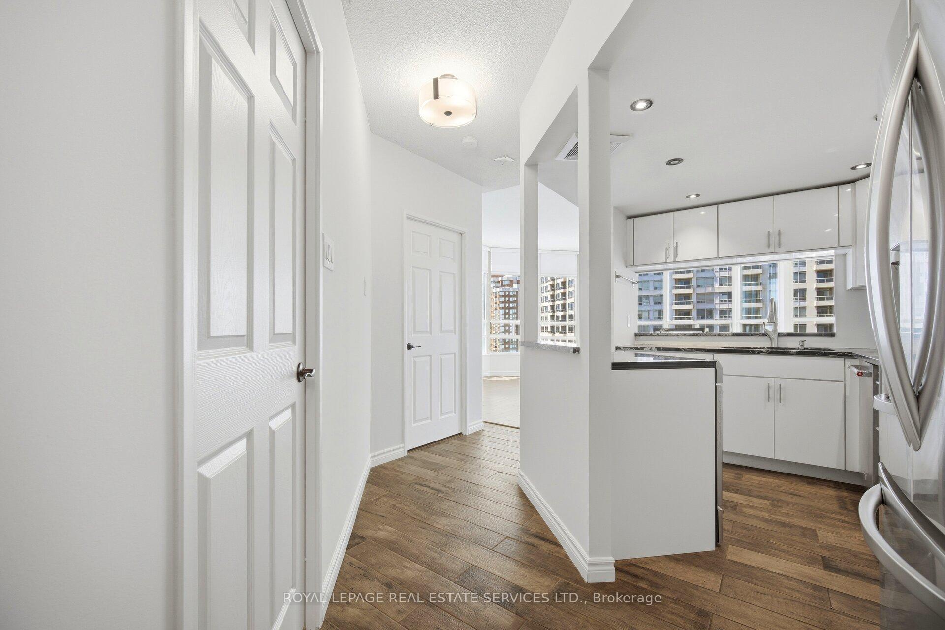 Photo 7 of Unit PH05, 250 Webb Drive, Mississauga, City Centre — HOMEH