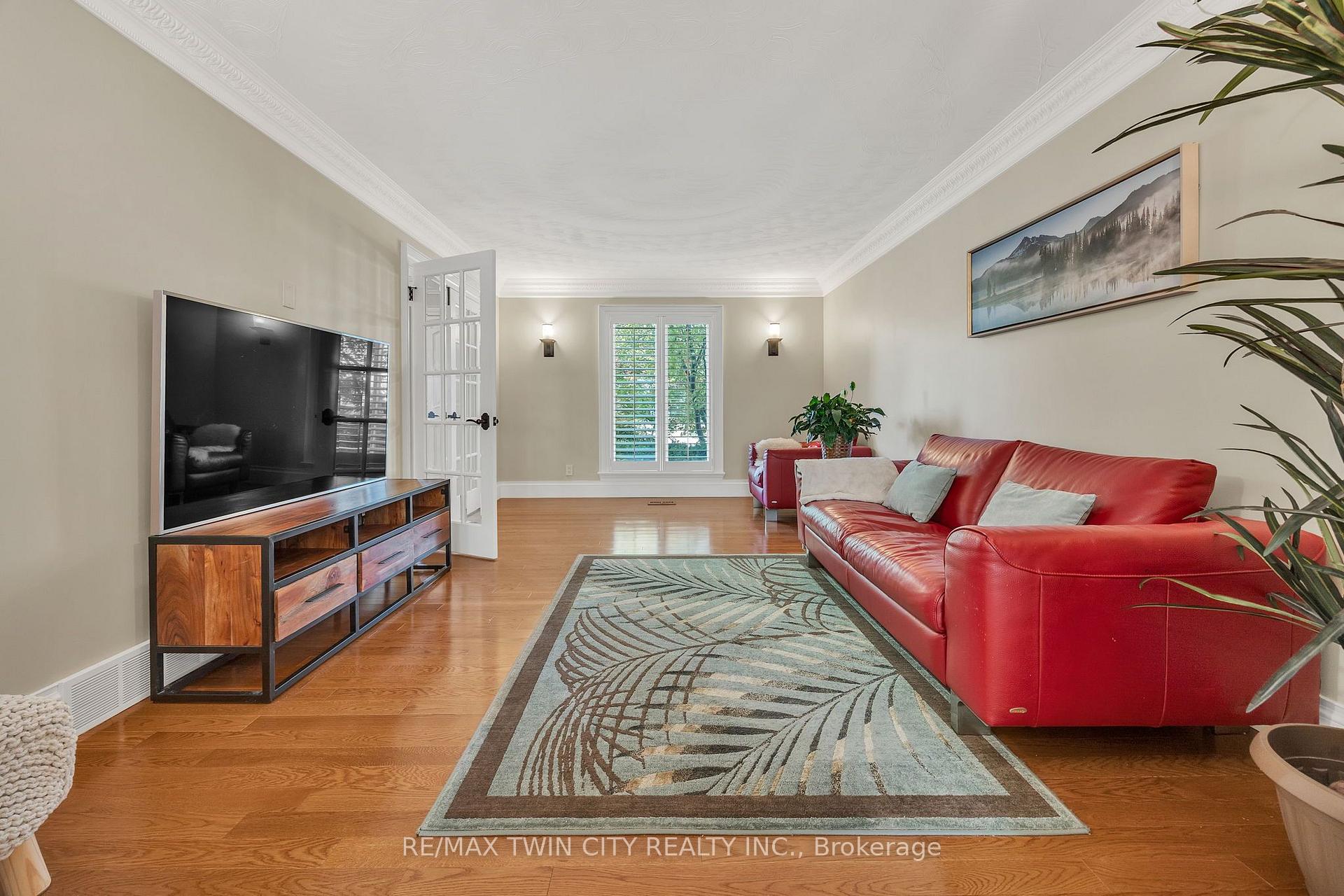 Photo 17 of 559 Strathmere Court, Waterloo, Upper Beechwood — HOMEH