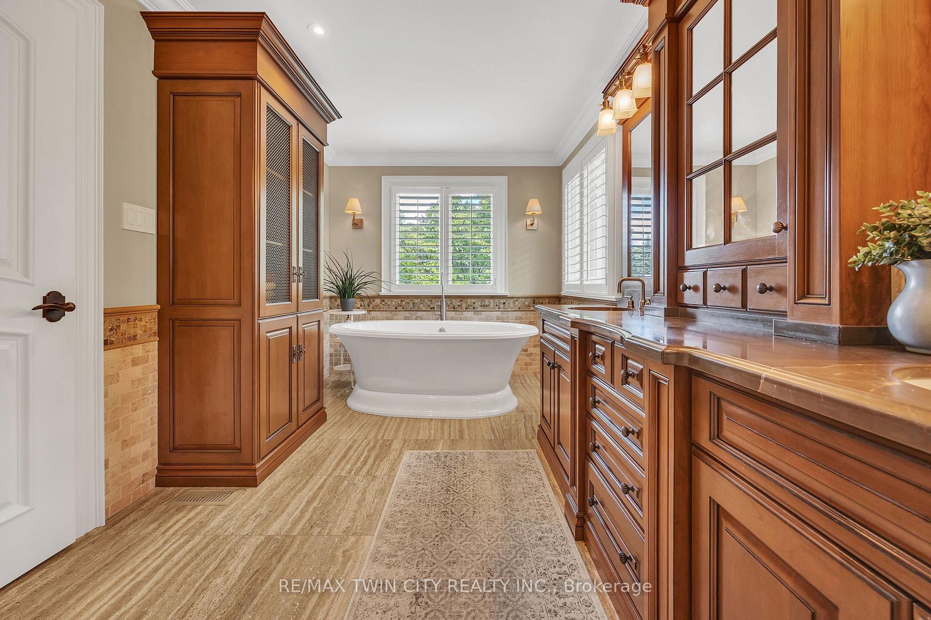 Photo 26 of 559 Strathmere Court, Waterloo, Upper Beechwood — HOMEH