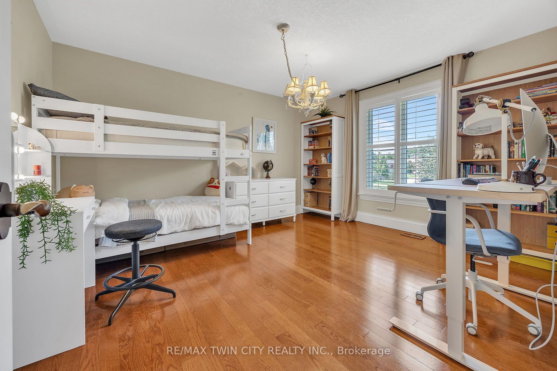 Photo 29 of 559 Strathmere Court, Waterloo, Upper Beechwood — HOMEH