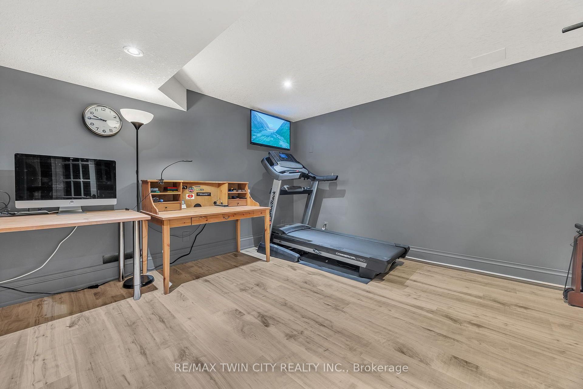 Photo 37 of 559 Strathmere Court, Waterloo, Upper Beechwood — HOMEH