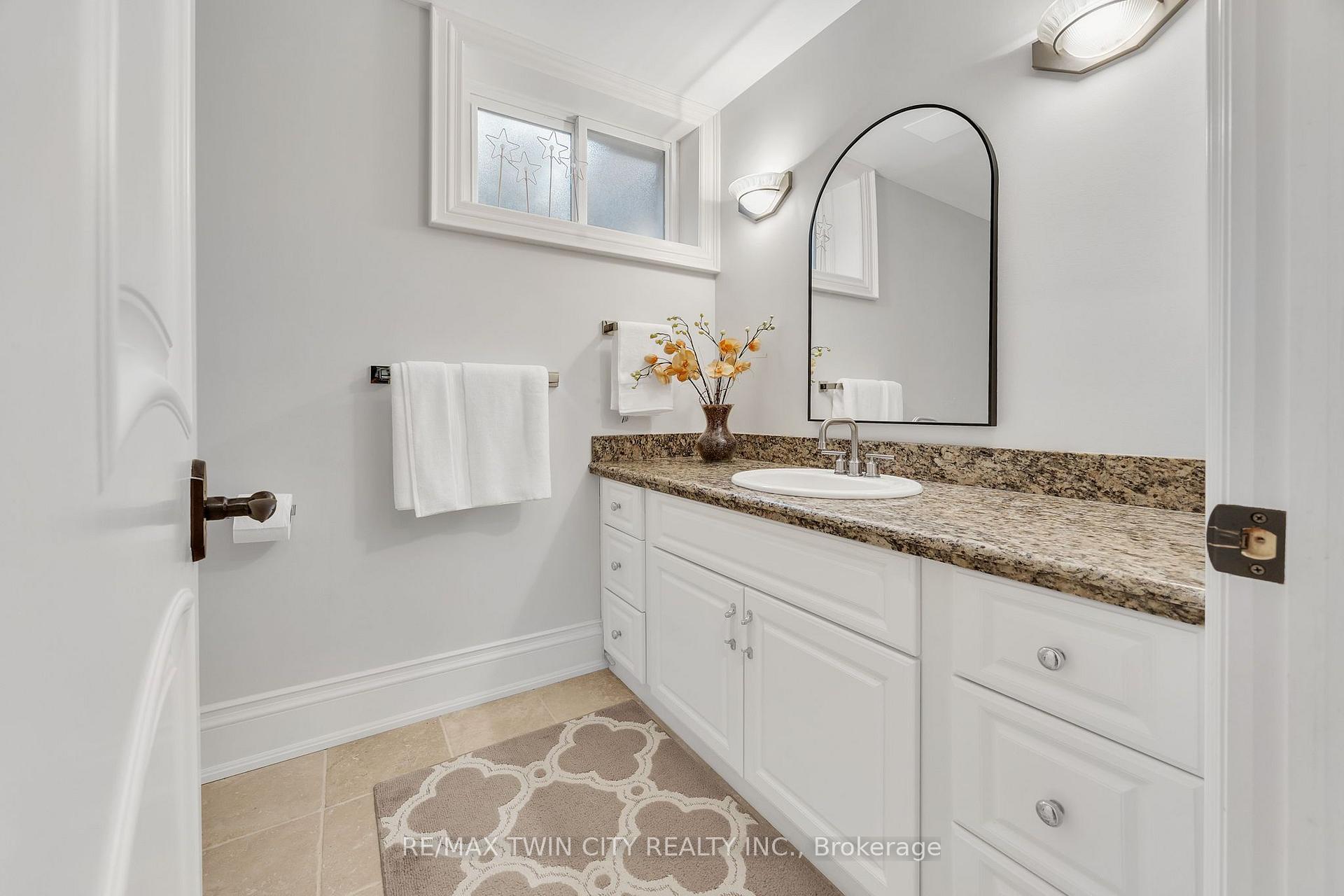Photo 38 of 559 Strathmere Court, Waterloo, Upper Beechwood — HOMEH
