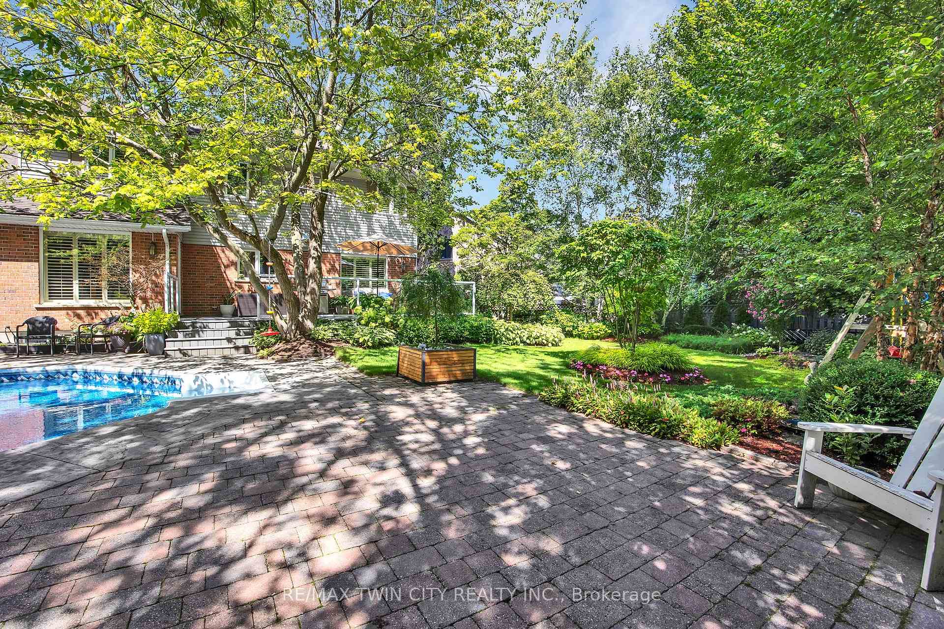 Photo 44 of 559 Strathmere Court, Waterloo, Upper Beechwood — HOMEH