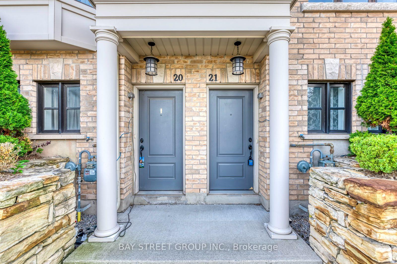 Photo 2 of Unit #21, 2172 Trafalgar Road, Oakville, River Oaks — HOMEH