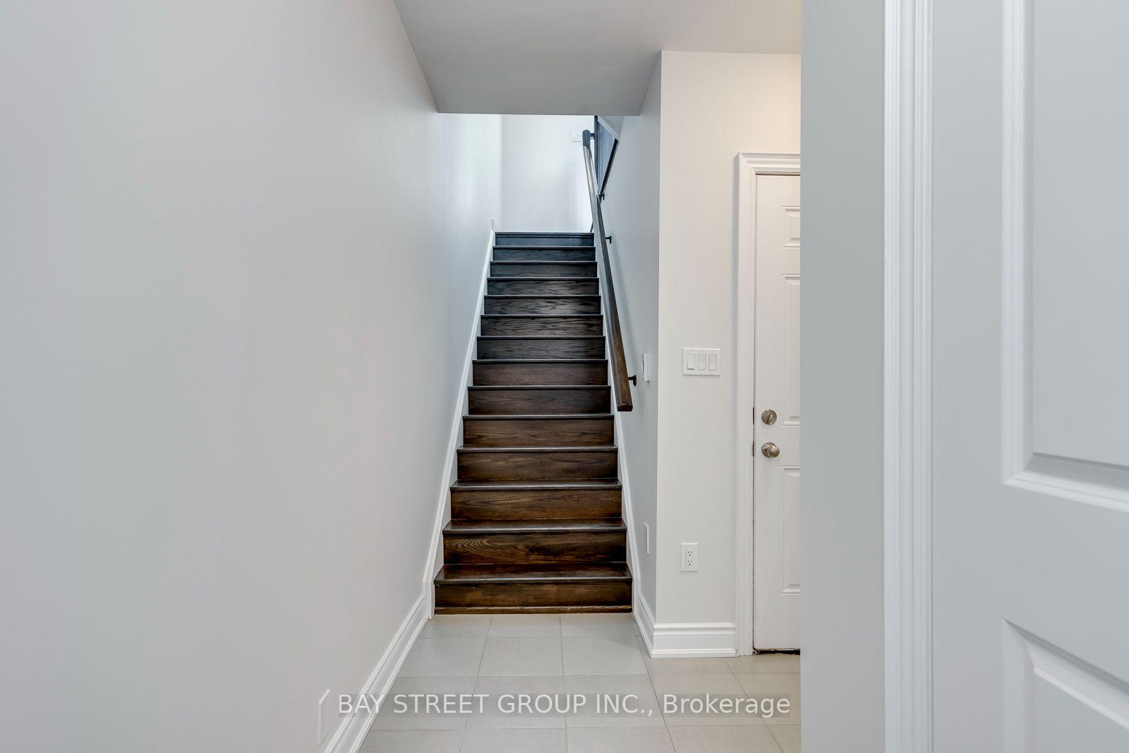 Photo 7 of Unit #21, 2172 Trafalgar Road, Oakville, River Oaks — HOMEH