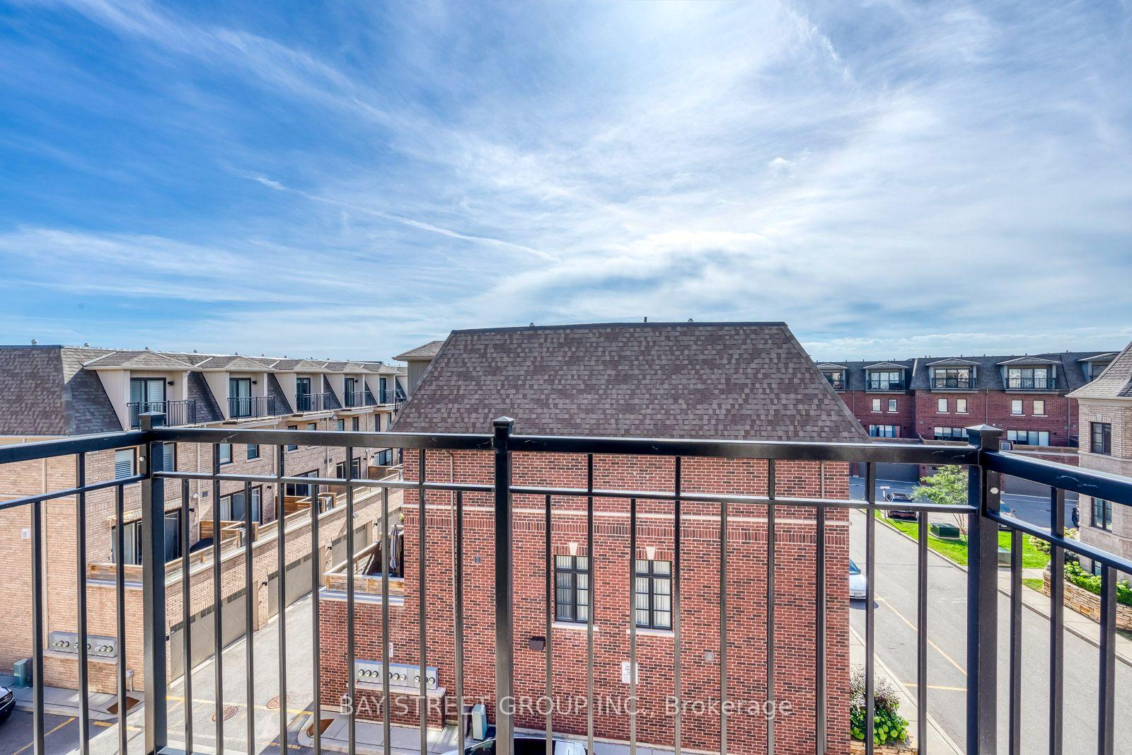 Photo 9 of Unit #21, 2172 Trafalgar Road, Oakville, River Oaks — HOMEH