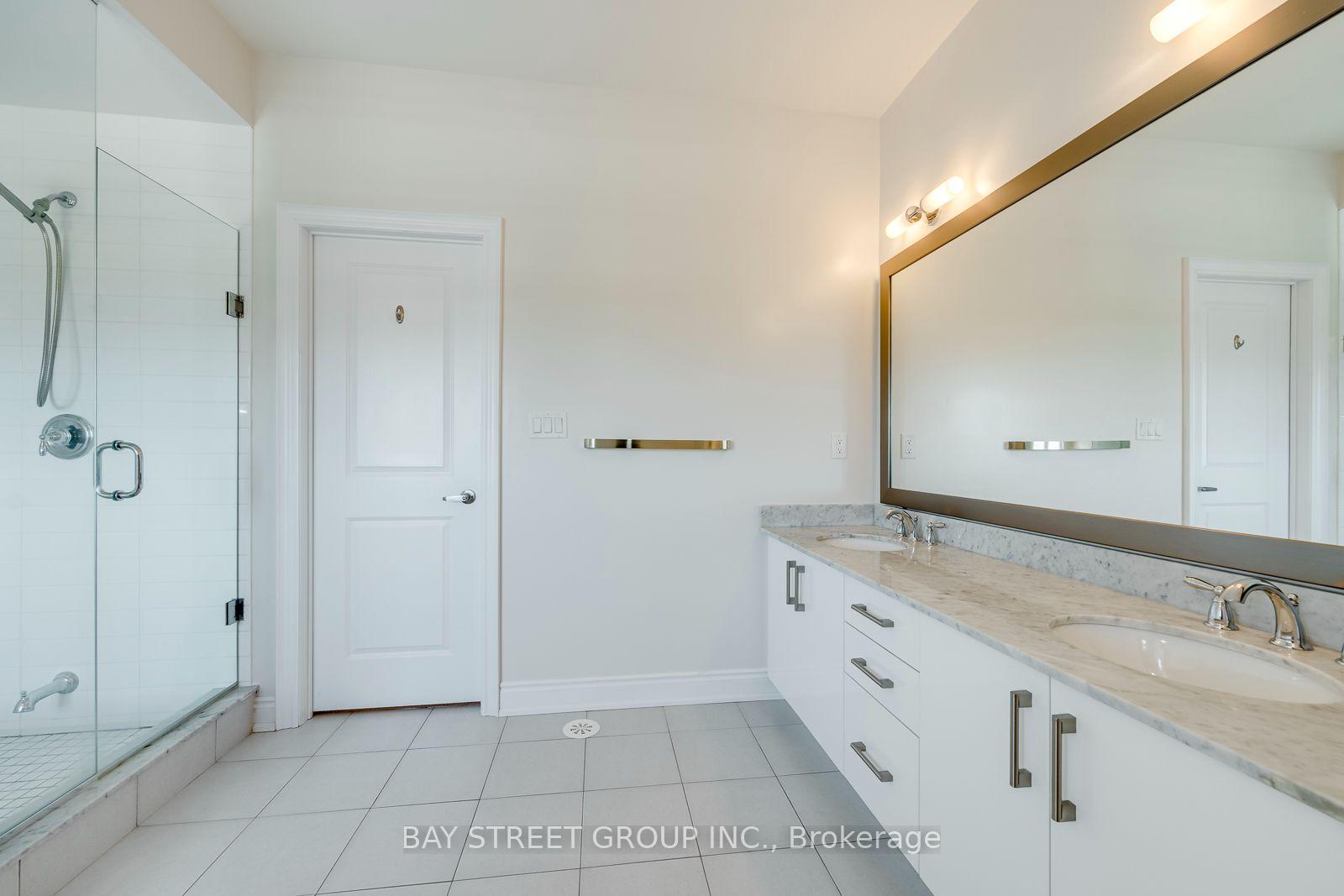 Photo 12 of Unit #21, 2172 Trafalgar Road, Oakville, River Oaks — HOMEH