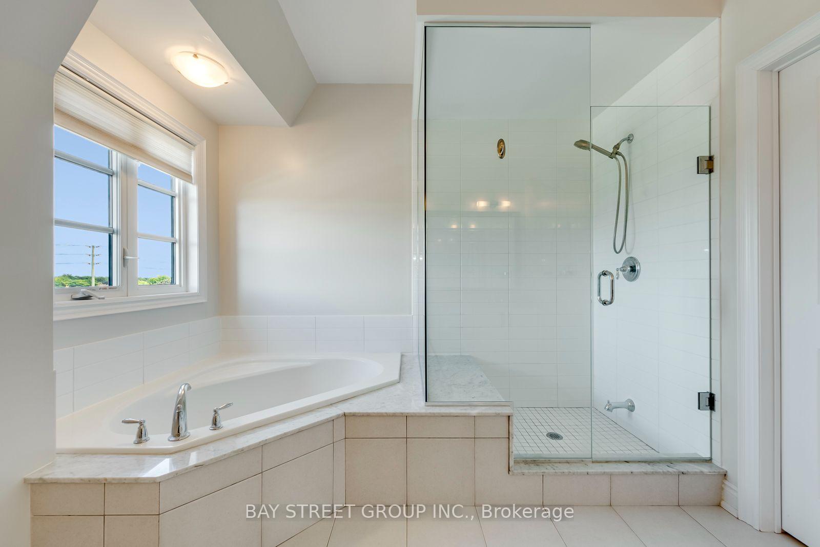 Photo 14 of Unit #21, 2172 Trafalgar Road, Oakville, River Oaks — HOMEH