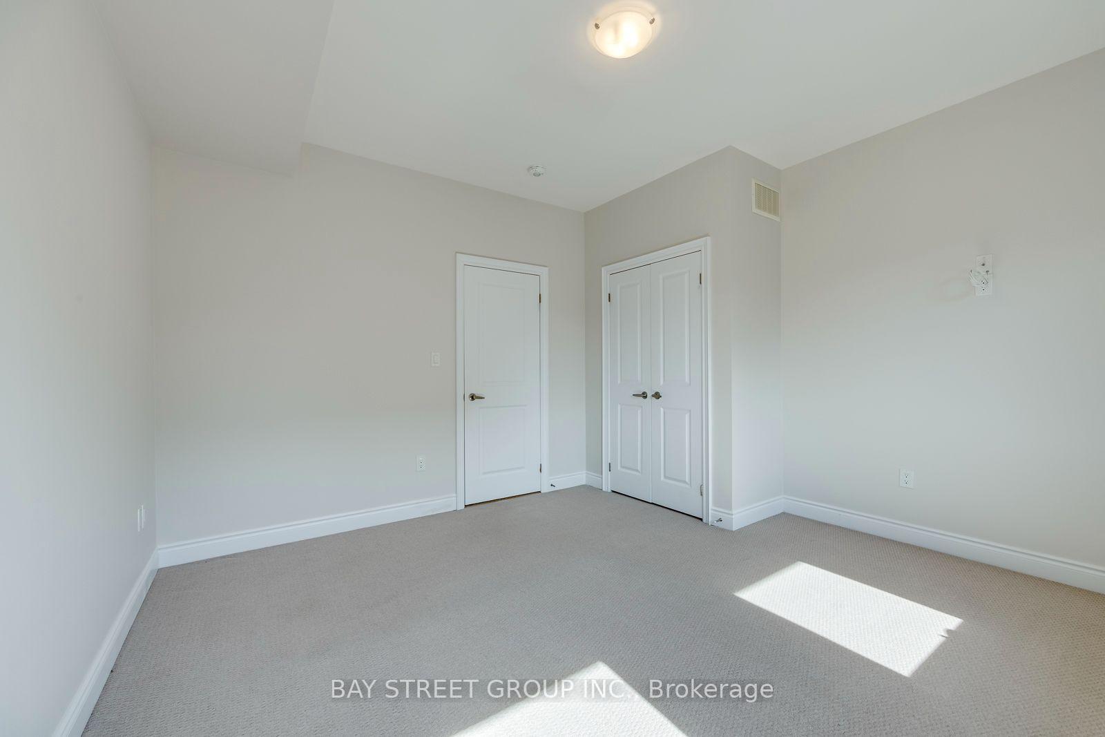 Photo 21 of Unit #21, 2172 Trafalgar Road, Oakville, River Oaks — HOMEH