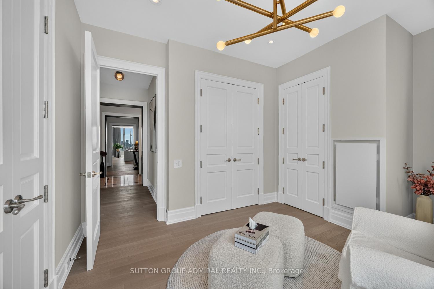 Photo 24 of Unit 1801, 155 St Clair Avenue W, Toronto, Casa Loma — HOMEH