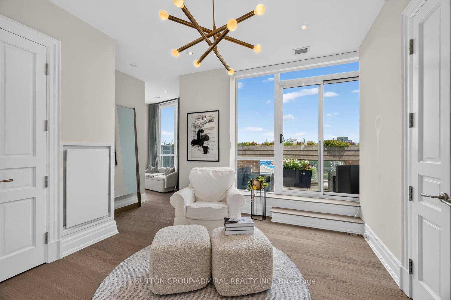 Photo 25 of Unit 1801, 155 St Clair Avenue W, Toronto, Casa Loma — HOMEH