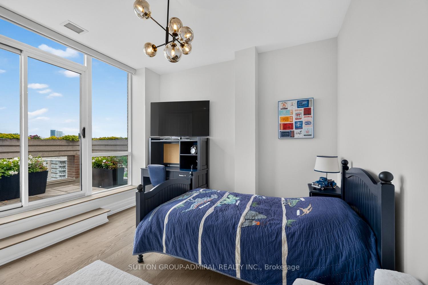 Photo 29 of Unit 1801, 155 St Clair Avenue W, Toronto, Casa Loma — HOMEH