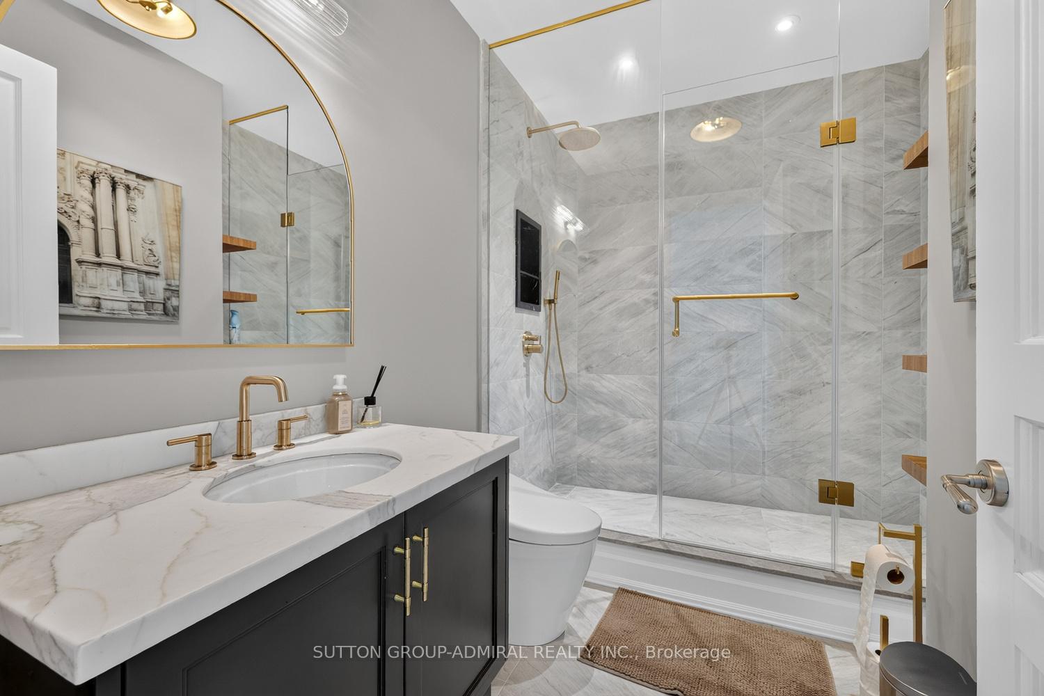 Photo 30 of Unit 1801, 155 St Clair Avenue W, Toronto, Casa Loma — HOMEH