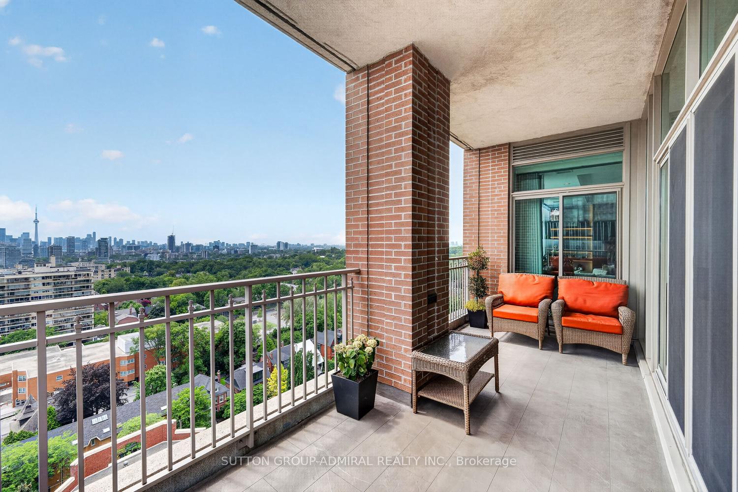 Photo 35 of Unit 1801, 155 St Clair Avenue W, Toronto, Casa Loma — HOMEH