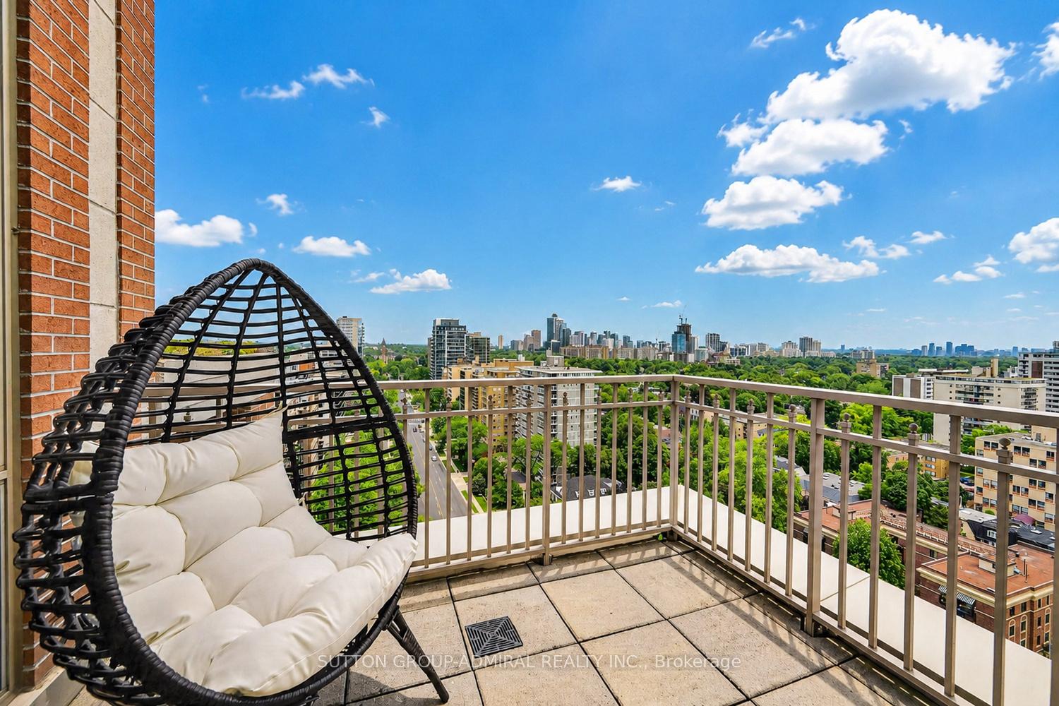 Photo 38 of Unit 1801, 155 St Clair Avenue W, Toronto, Casa Loma — HOMEH