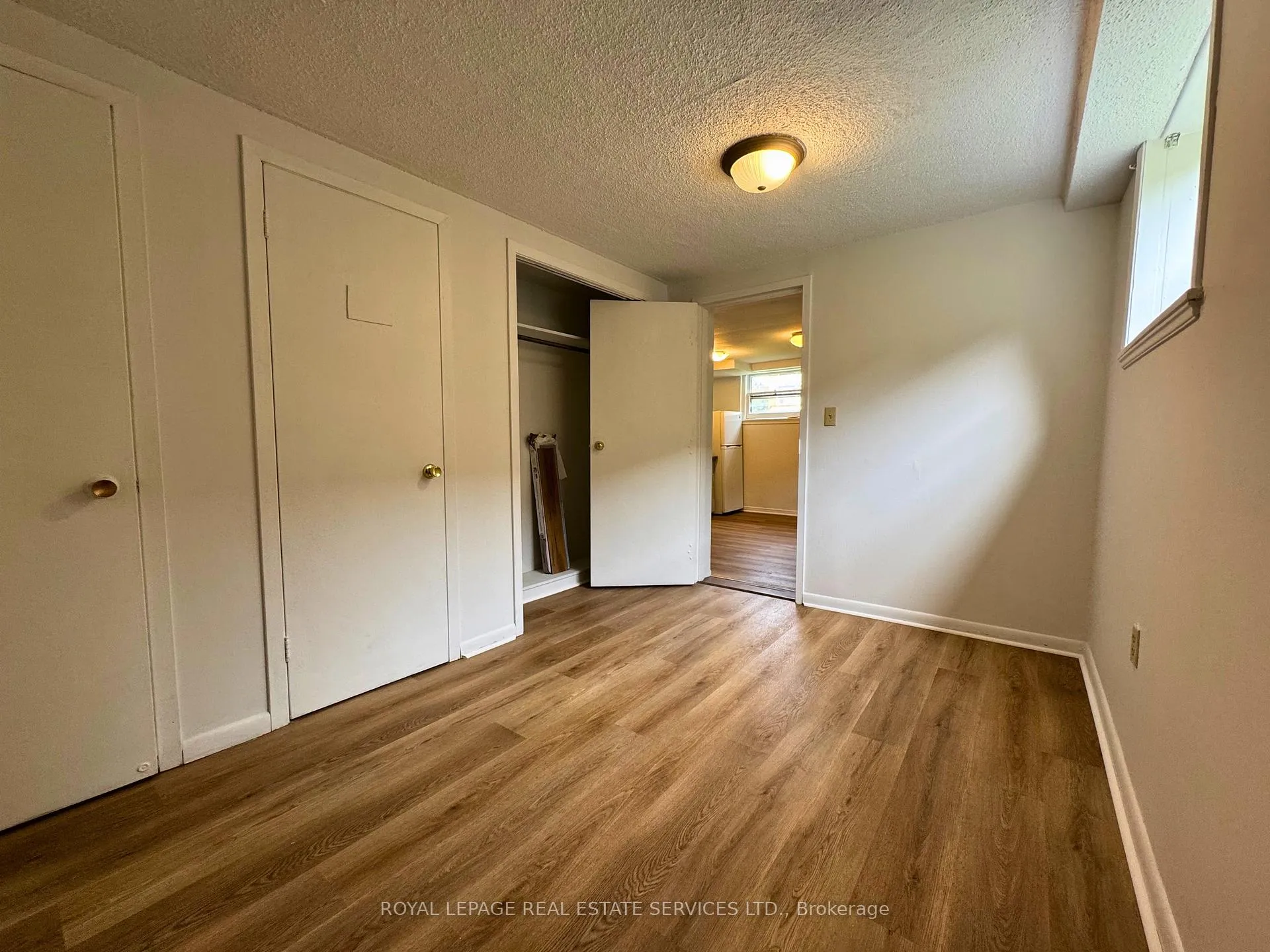 Photo 9 of 20 Park Boulevard, Etobicoke, Long Branch — HOMEH