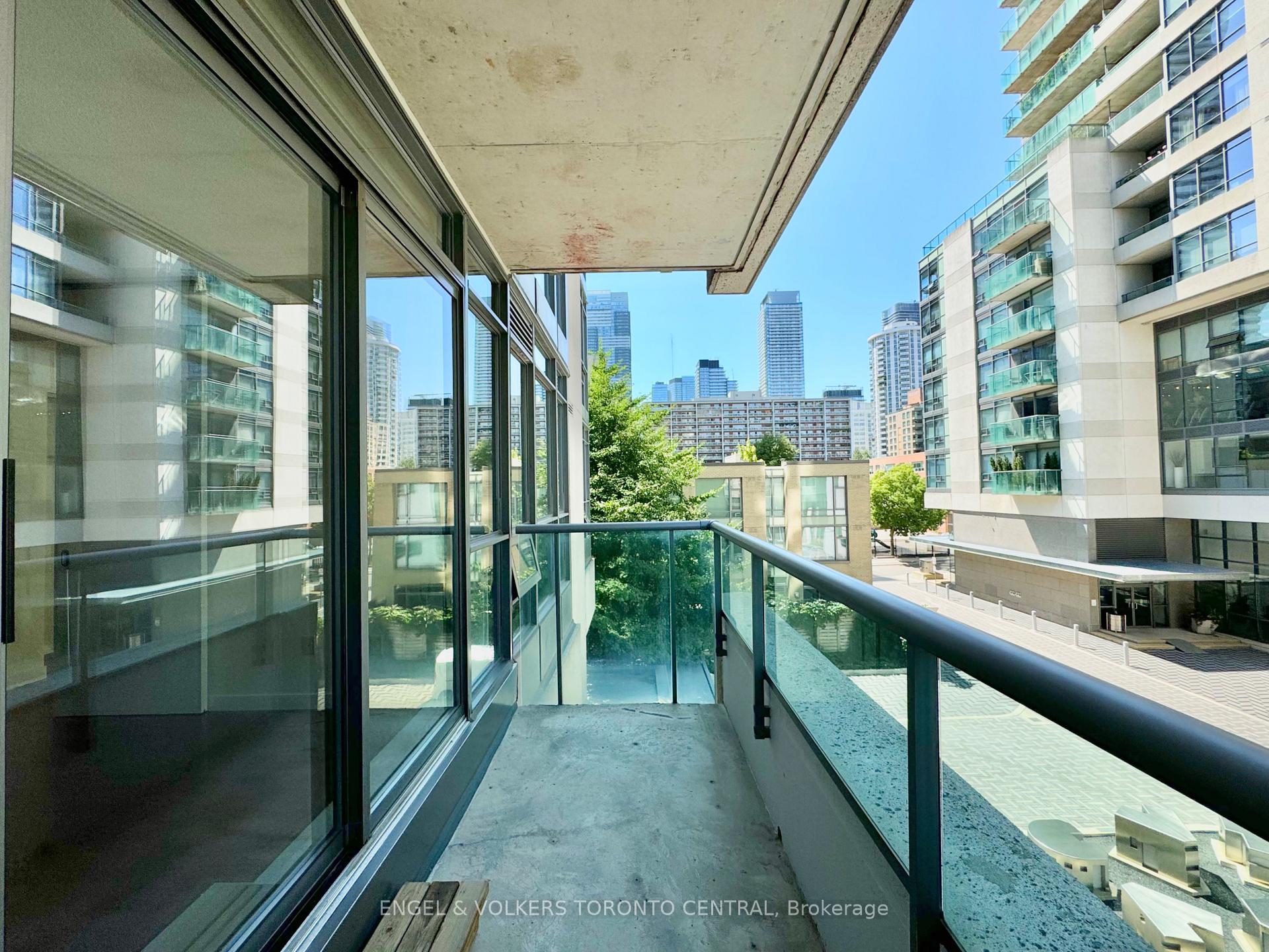 Photo 9 of Unit 306, 281 Mutual Street, Toronto, Church-Yonge Corridor — HOMEH