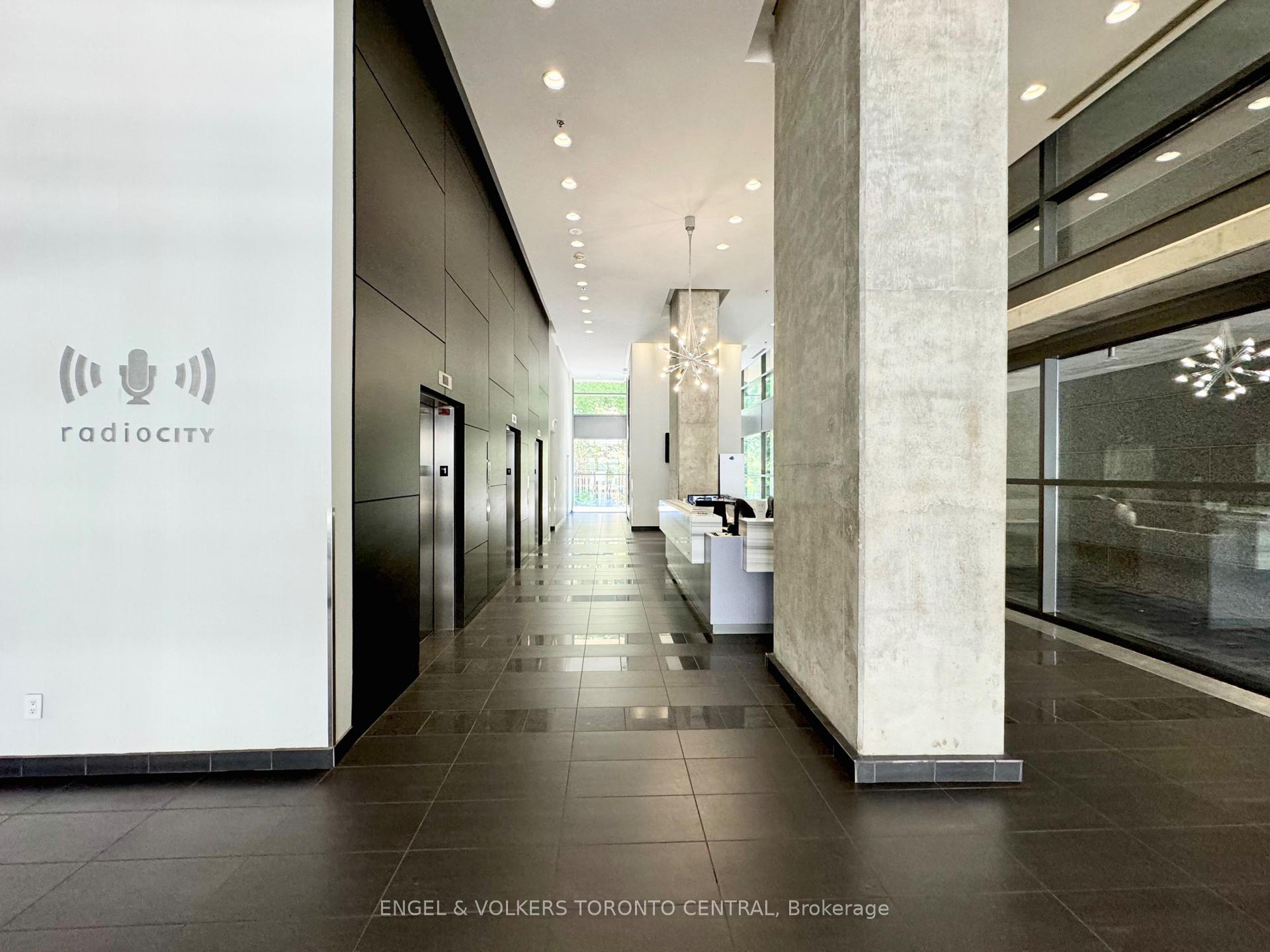 Photo 11 of Unit 306, 281 Mutual Street, Toronto, Church-Yonge Corridor — HOMEH