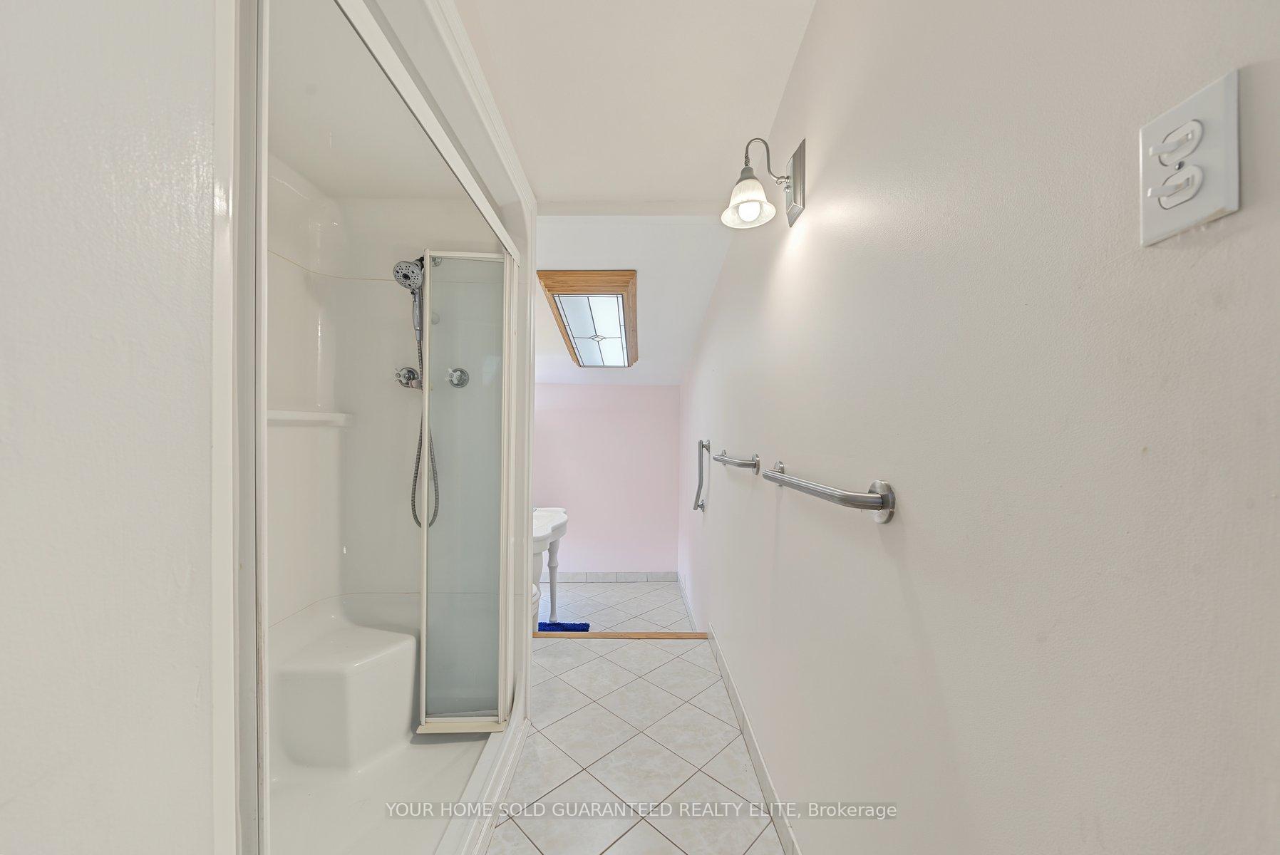 Photo 34 of 13 Lakeside Drive, Grimsby, Grimsby Beach — HOMEH