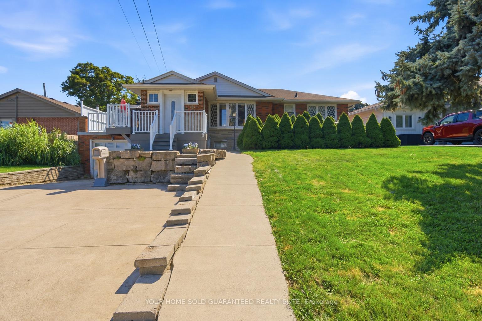 Photo 2 of 13 Lakeside Drive, Grimsby, Grimsby Beach — HOMEH