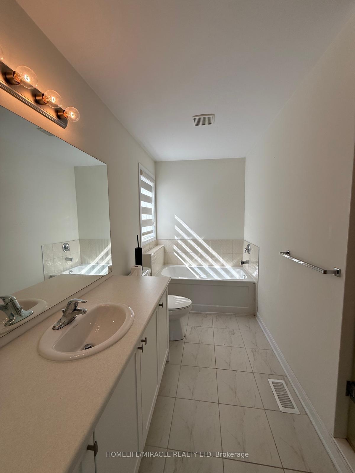 Photo 6 of 128 Oakmont Drive, Loyalist, Bath — HOMEH
