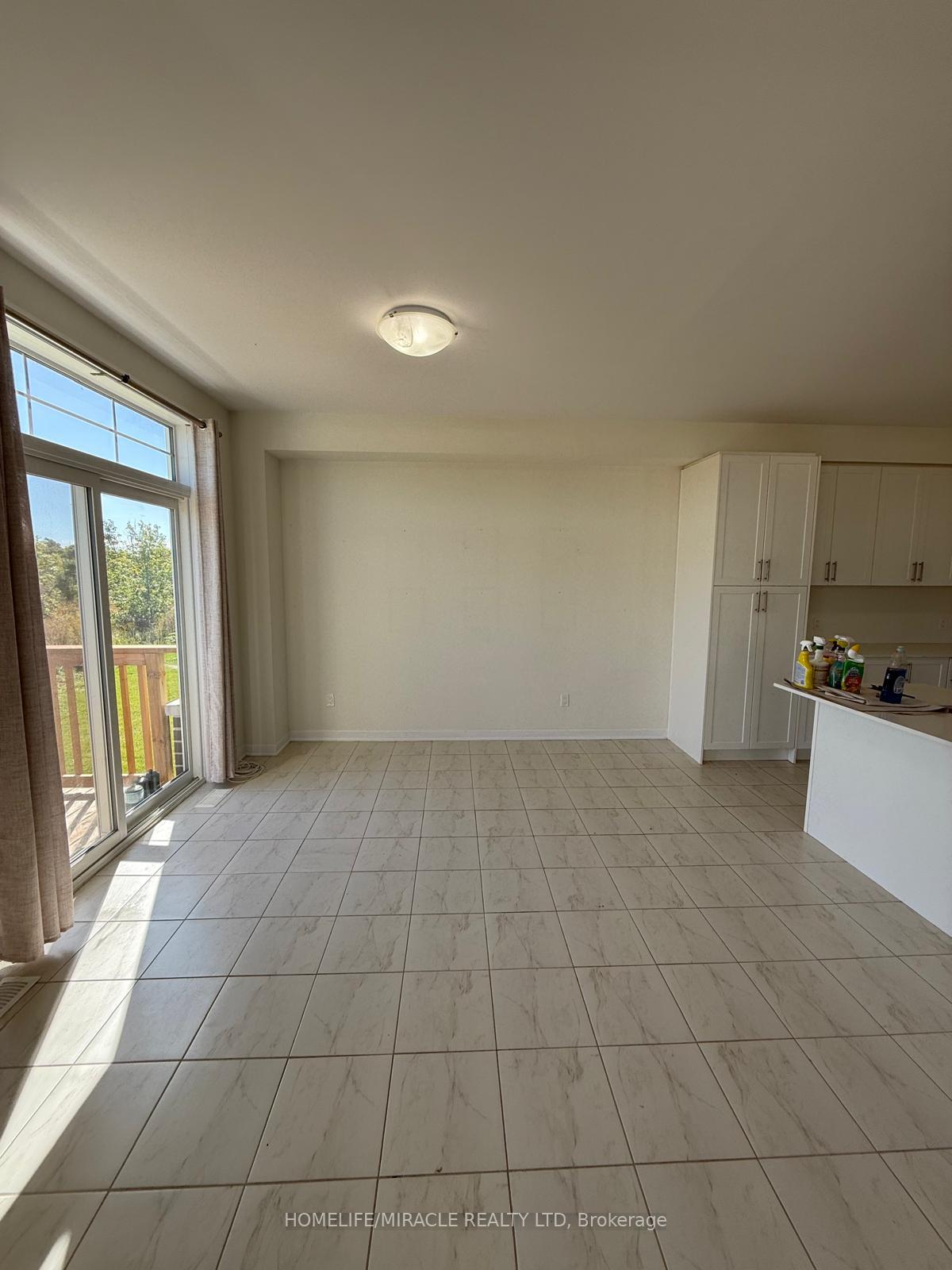 Photo 16 of 128 Oakmont Drive, Loyalist, Bath — HOMEH