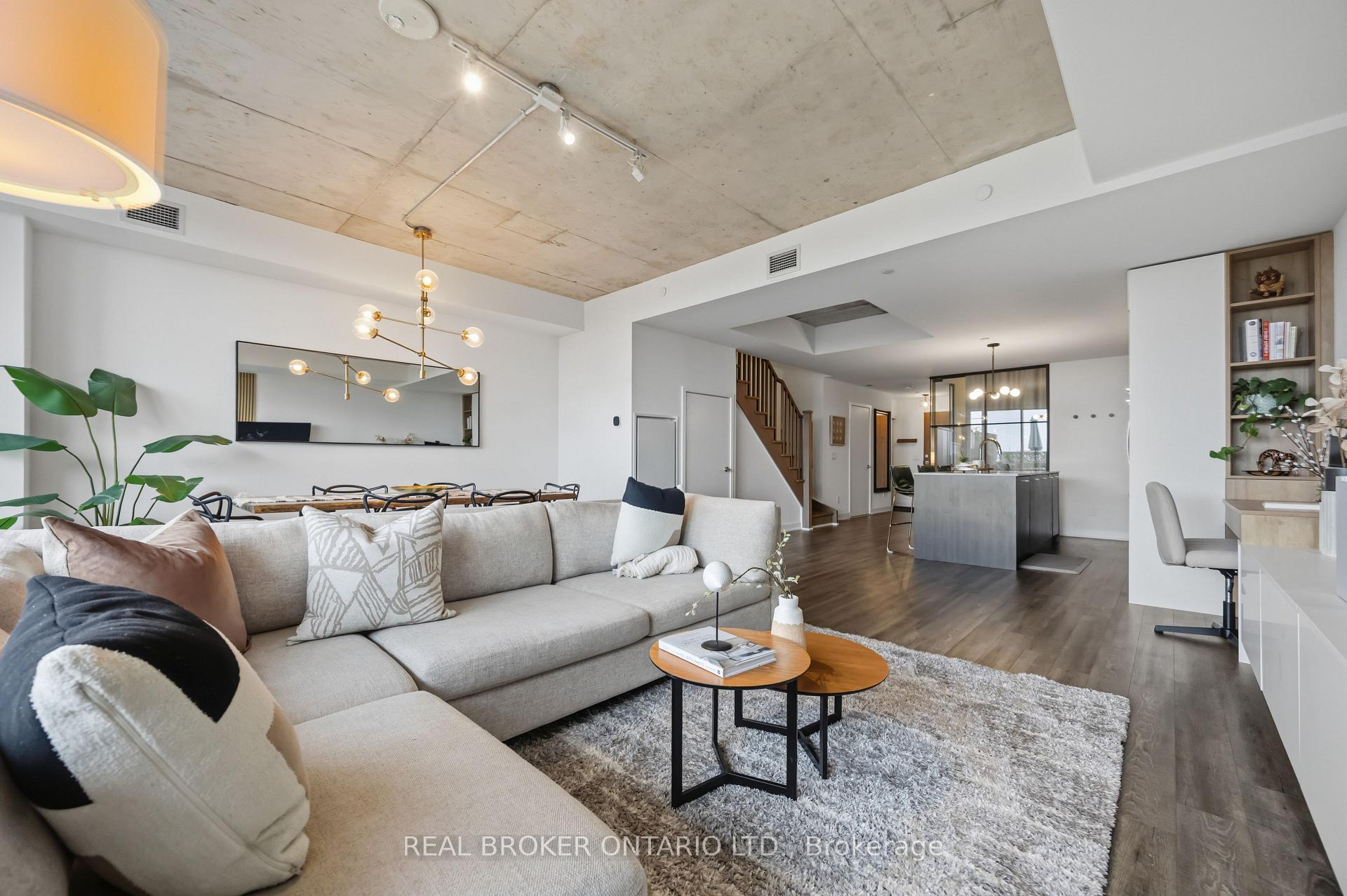 Front of Unit 611, 15 Baseball Place