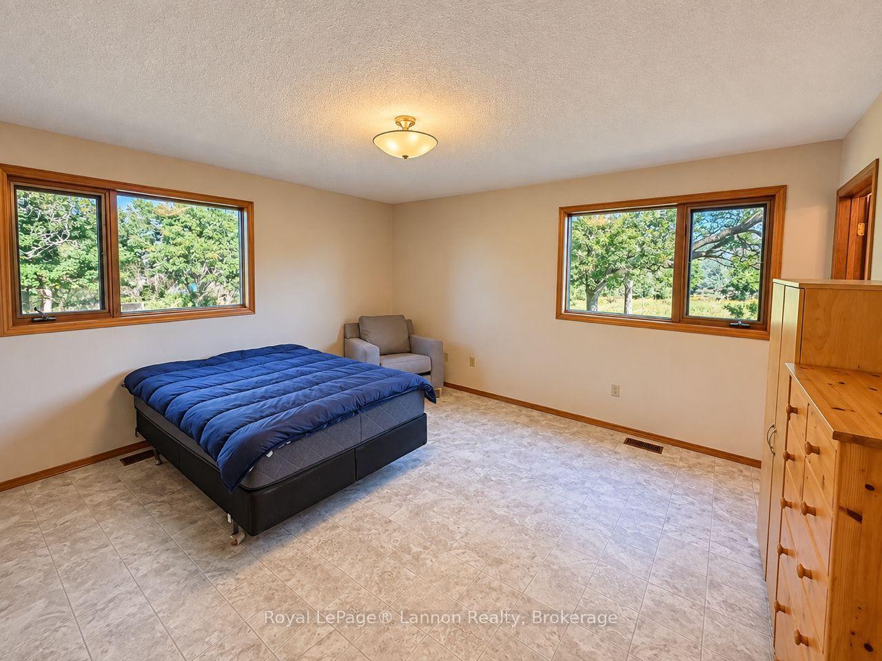 Photo 9 of 1795 Rosslyn Road, Thunder Bay, Rosslyn Road — HOMEH