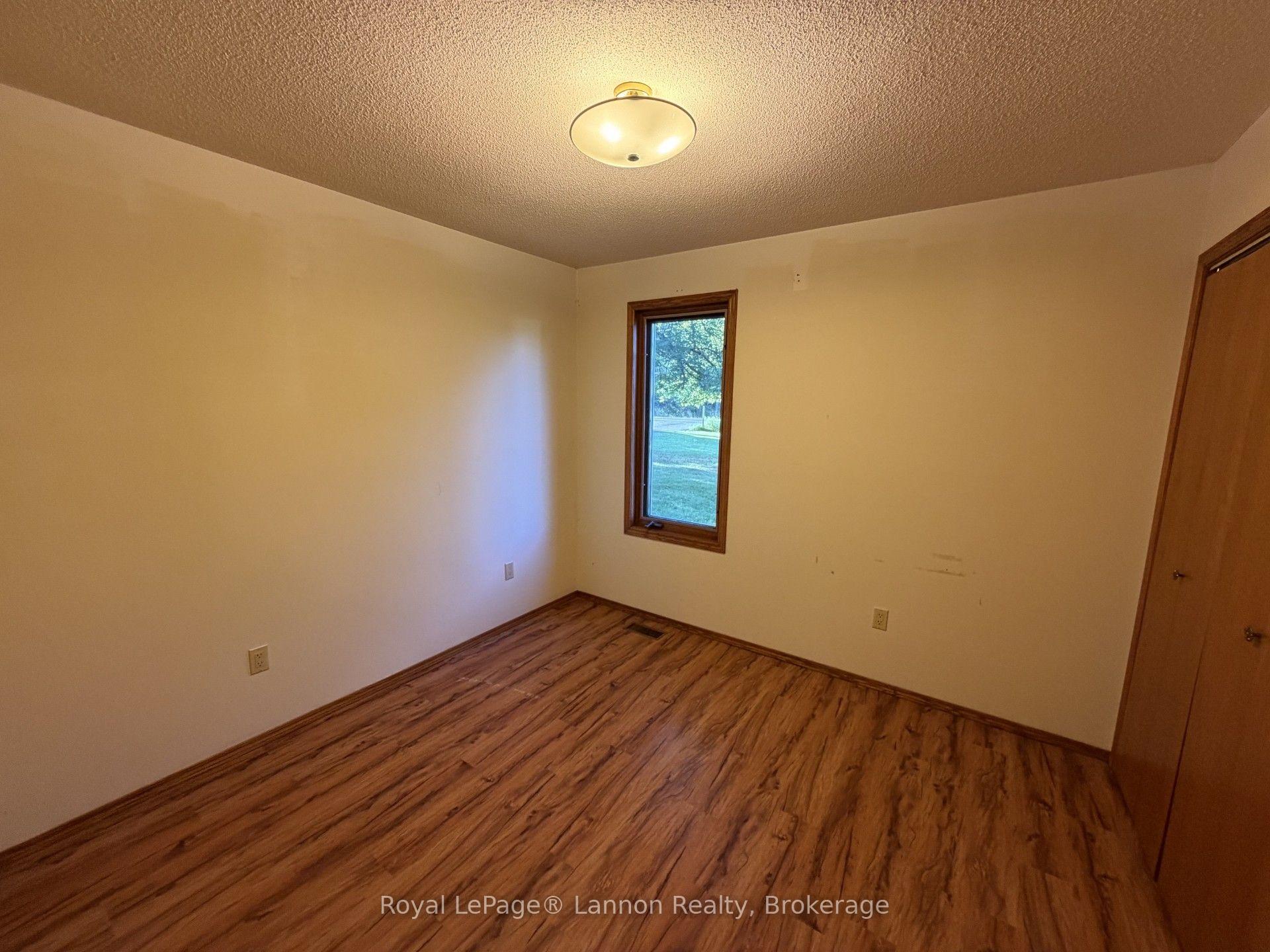 Photo 11 of 1795 Rosslyn Road, Thunder Bay, Rosslyn Road — HOMEH