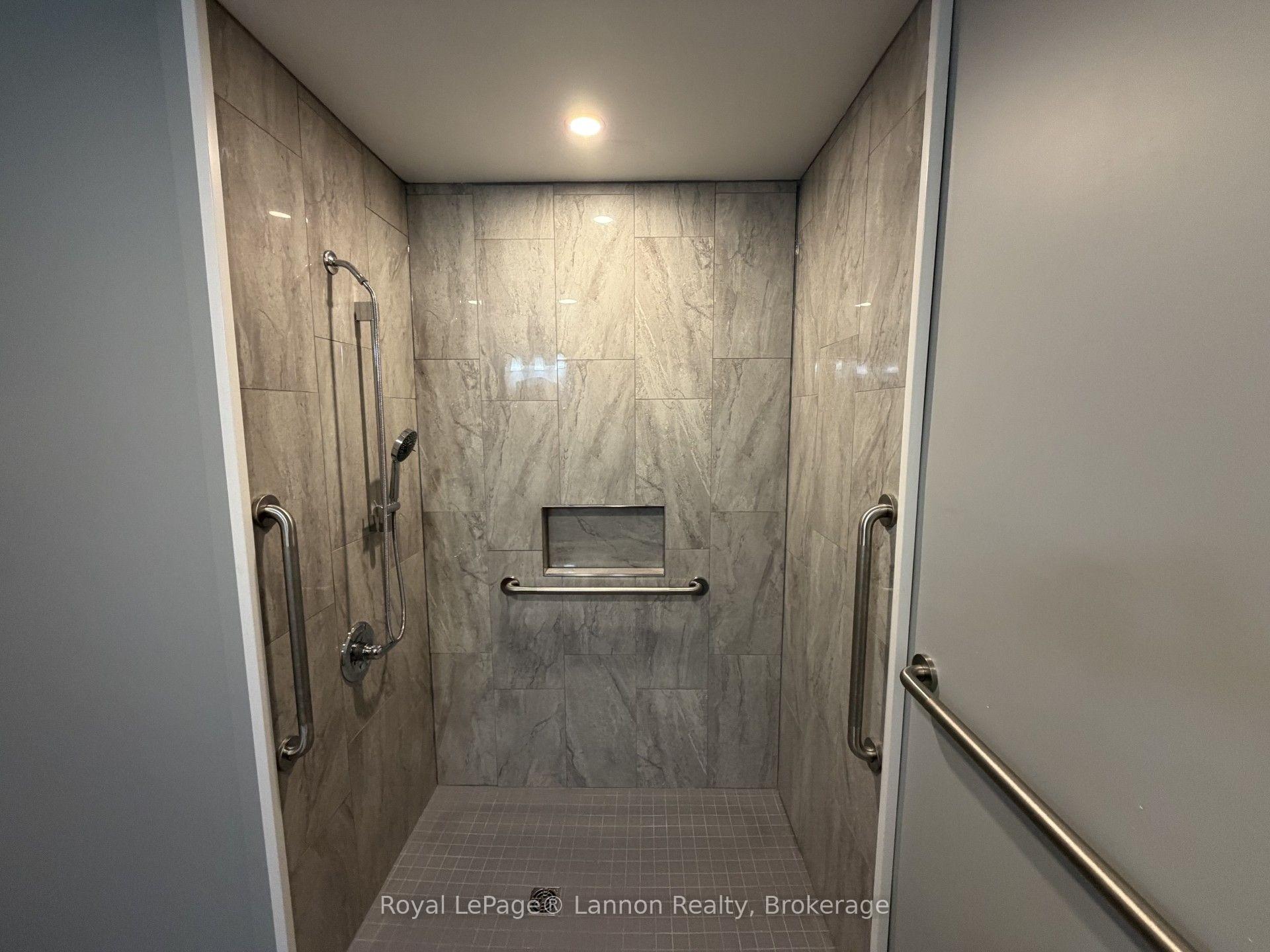 Photo 14 of 1795 Rosslyn Road, Thunder Bay, Rosslyn Road — HOMEH