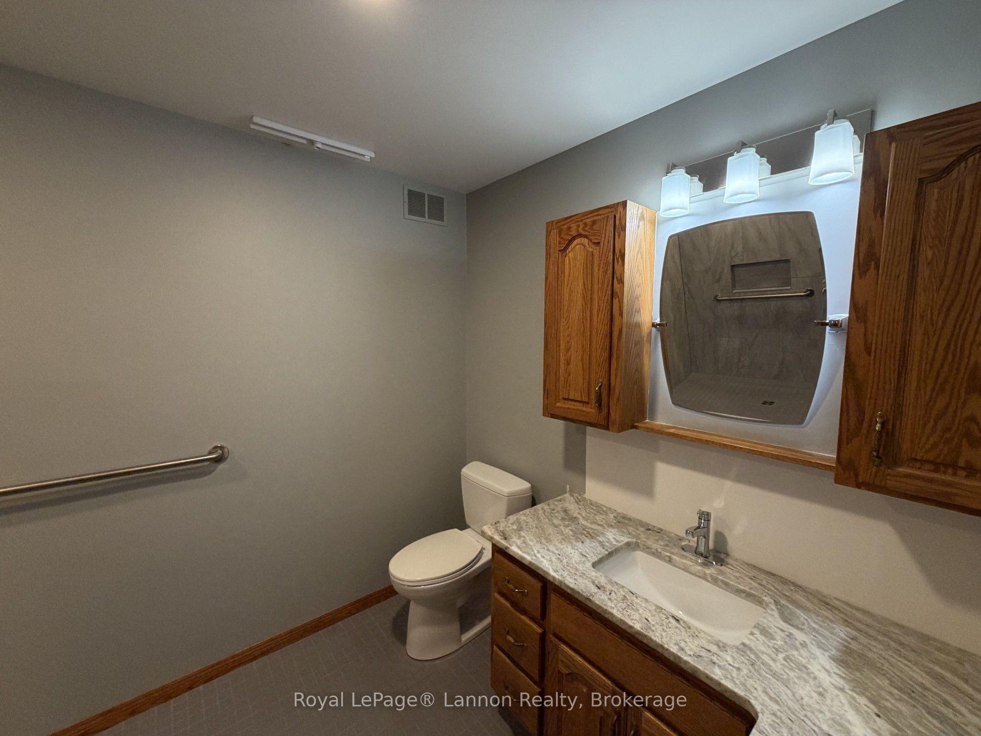 Photo 15 of 1795 Rosslyn Road, Thunder Bay, Rosslyn Road — HOMEH