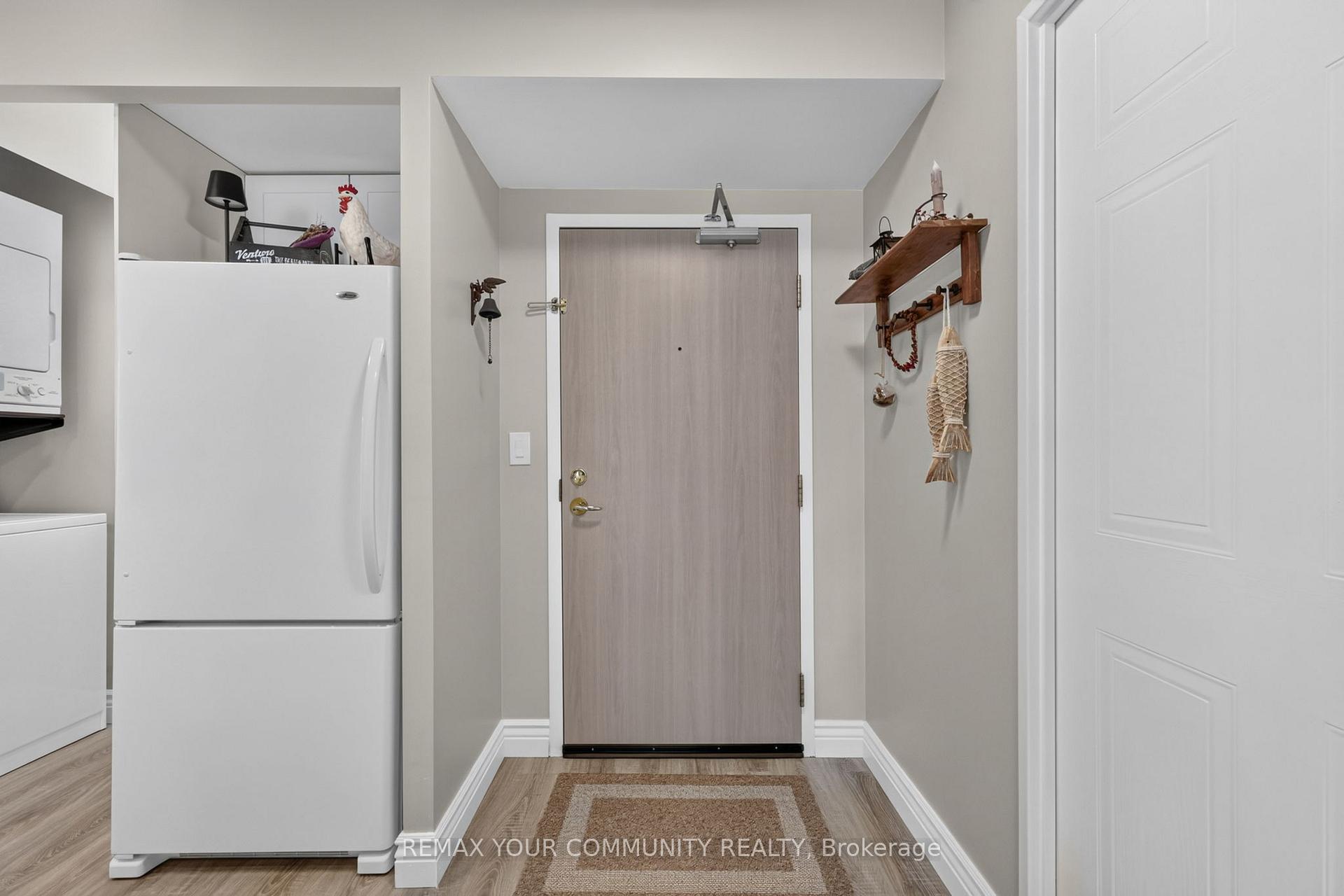 Photo 3 of Unit 1409, 140 Dunlop Street E, Barrie, City Centre — HOMEH