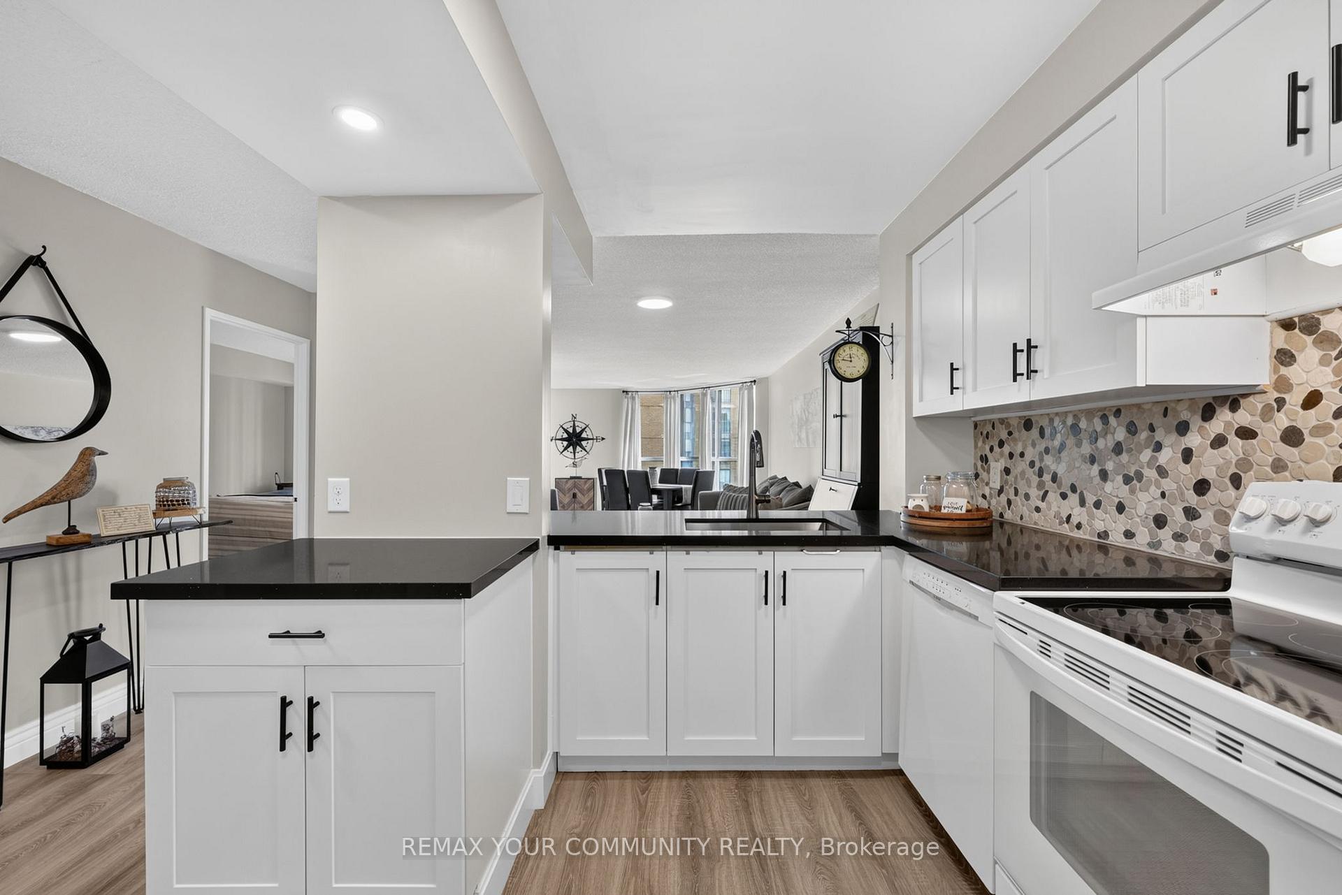Photo 5 of Unit 1409, 140 Dunlop Street E, Barrie, City Centre — HOMEH