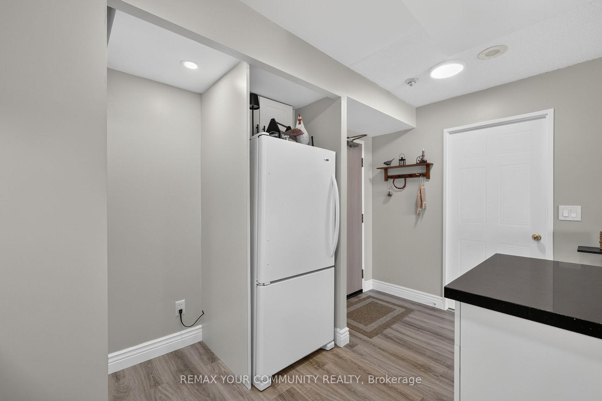 Photo 9 of Unit 1409, 140 Dunlop Street E, Barrie, City Centre — HOMEH