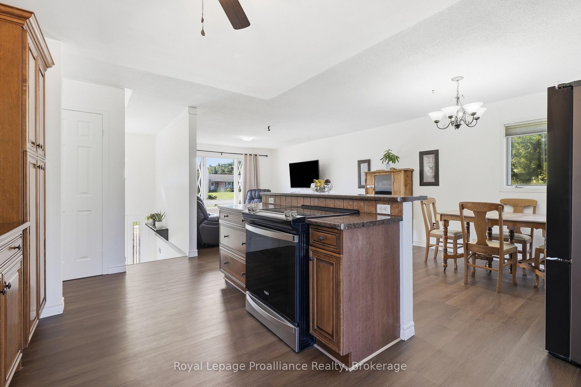 Photo 13 of 13 Forester Drive, Quinte West, Sidney Ward — HOMEH
