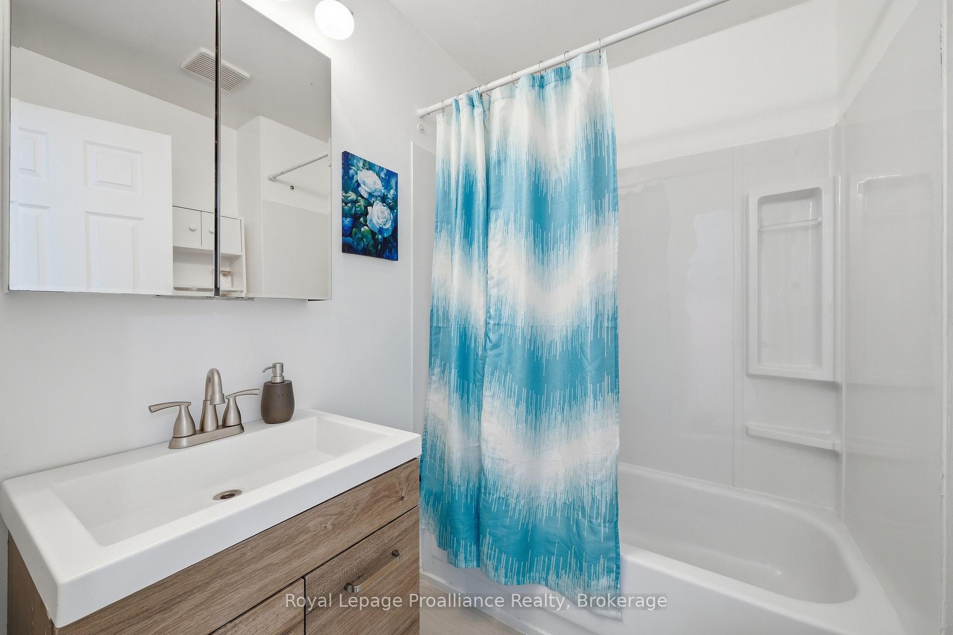 Photo 17 of 13 Forester Drive, Quinte West, Sidney Ward — HOMEH