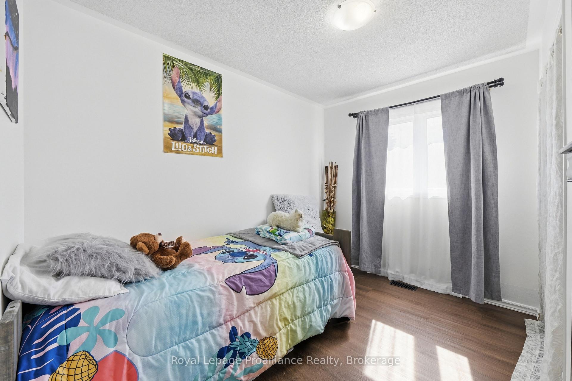 Photo 20 of 13 Forester Drive, Quinte West, Sidney Ward — HOMEH
