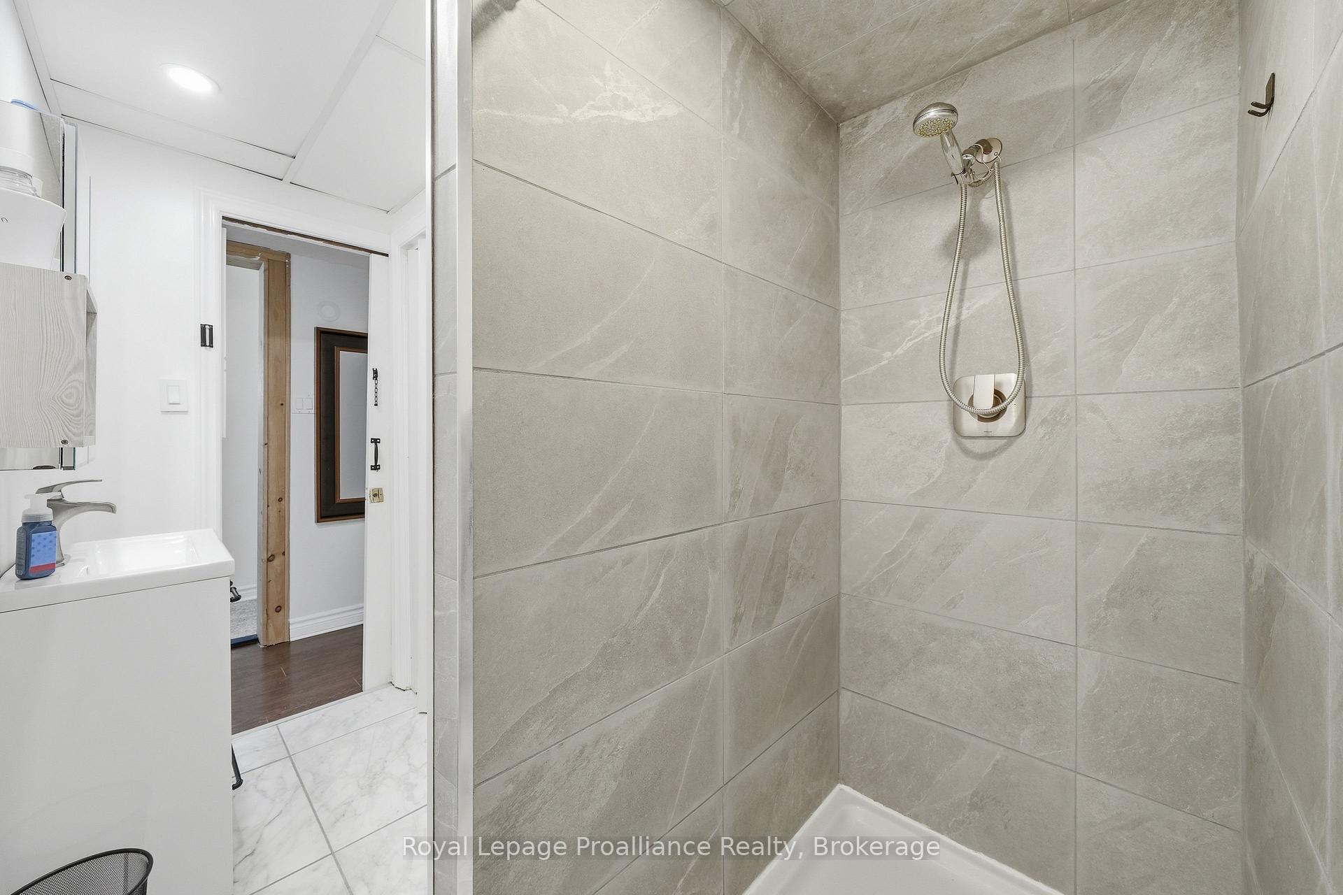 Photo 34 of 13 Forester Drive, Quinte West, Sidney Ward — HOMEH