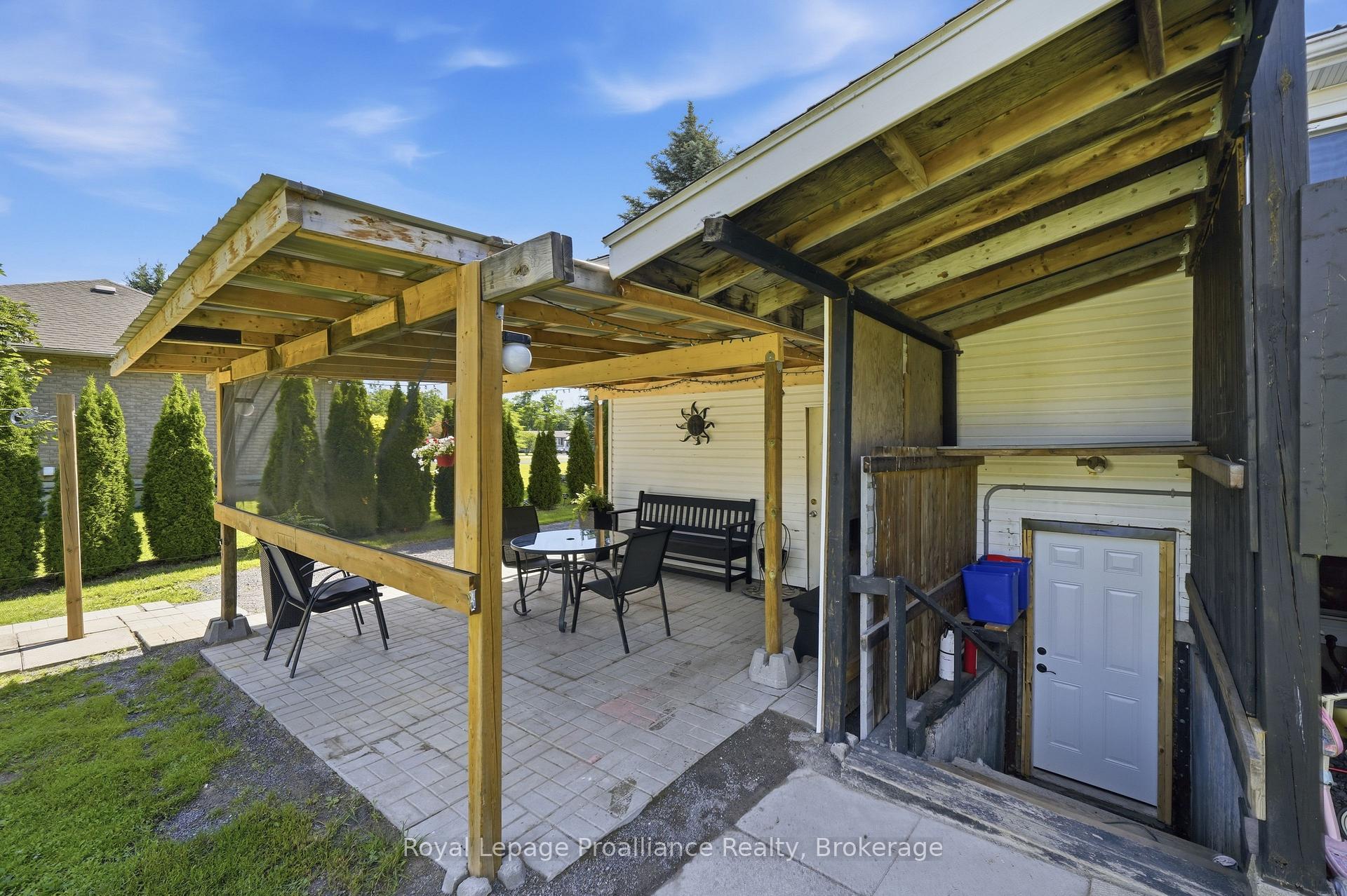 Photo 39 of 13 Forester Drive, Quinte West, Sidney Ward — HOMEH