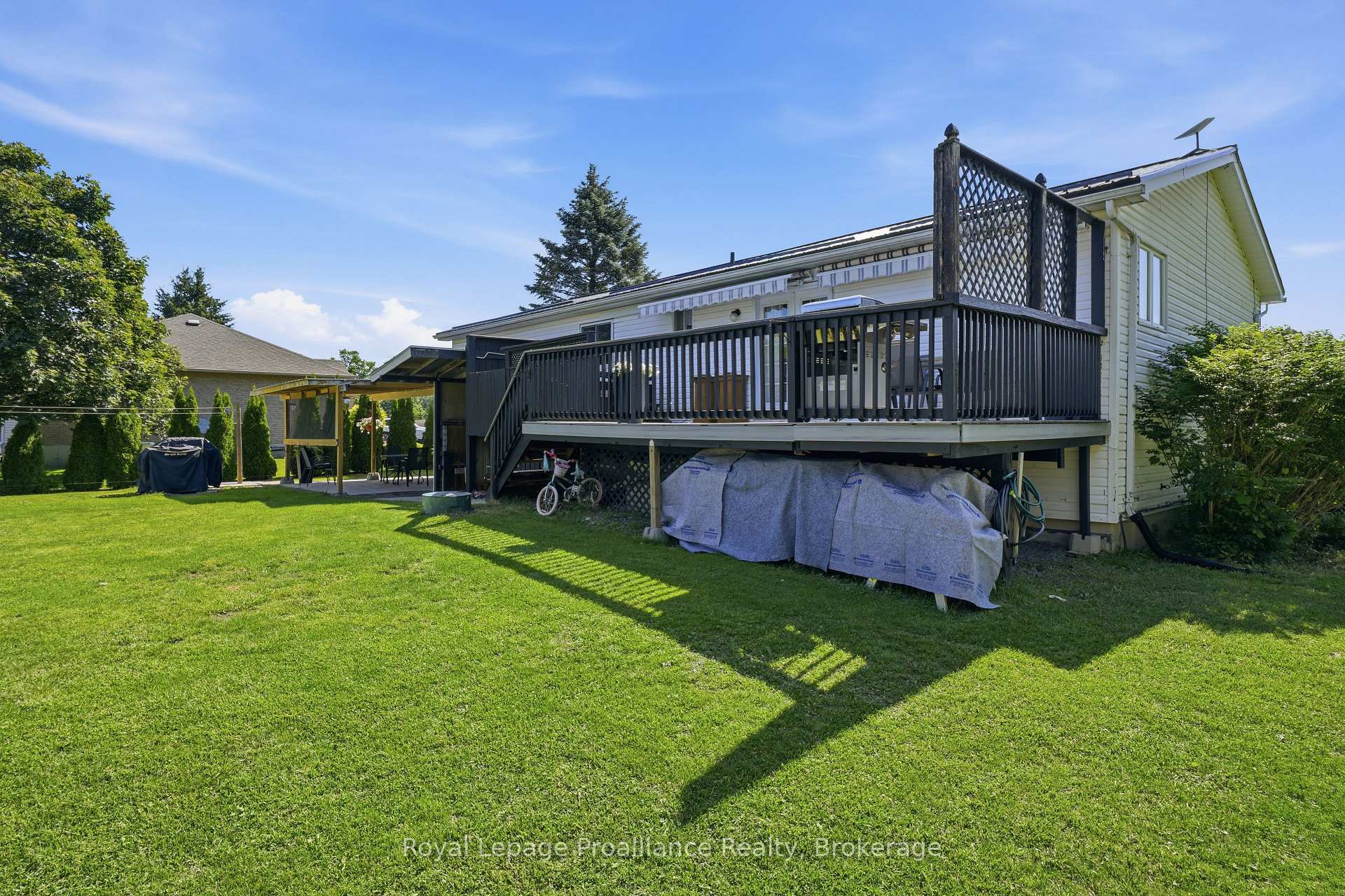 Photo 45 of 13 Forester Drive, Quinte West, Sidney Ward — HOMEH