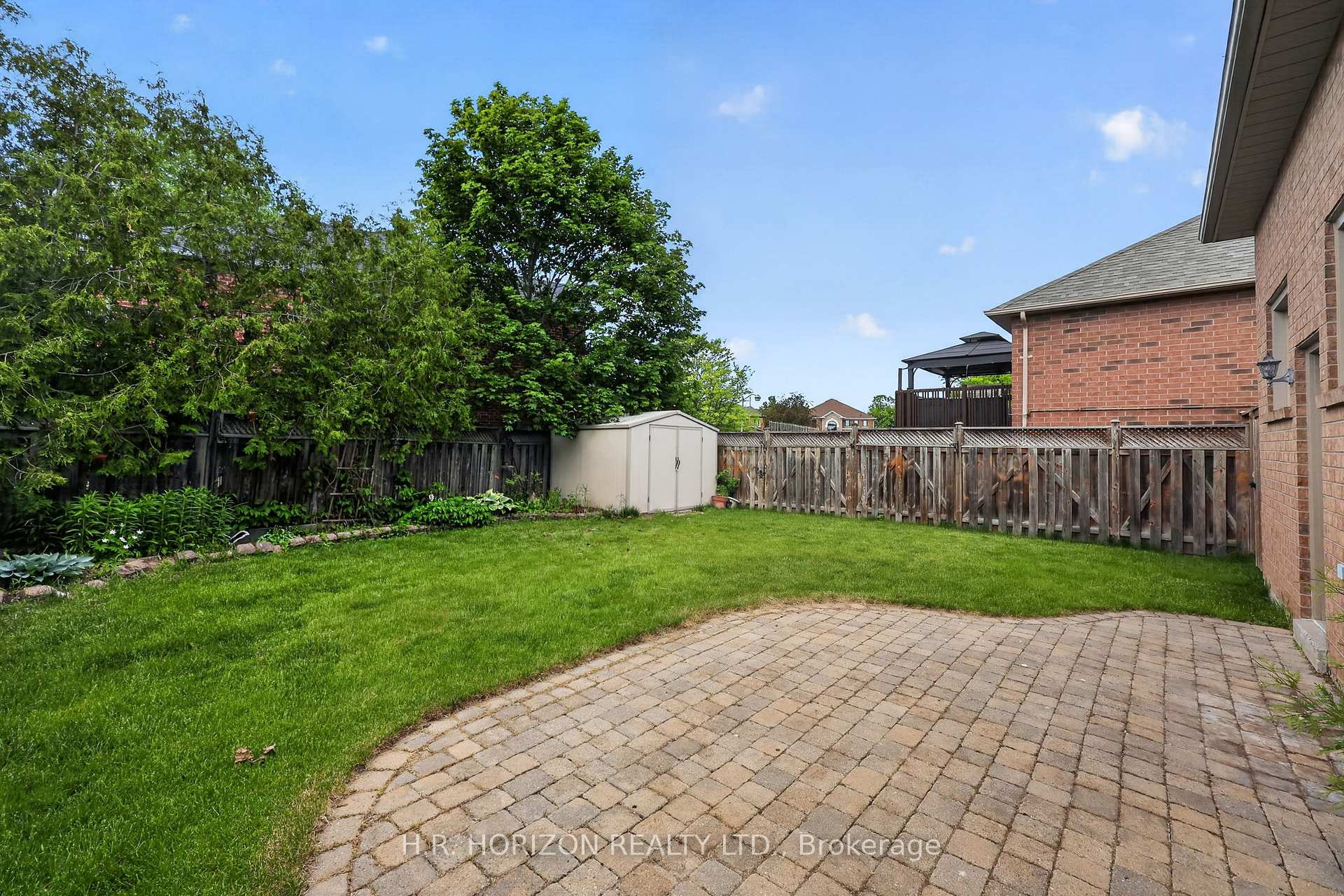 Photo 35 of 8 Schaefer Place, Caledon, Bolton North — HOMEH
