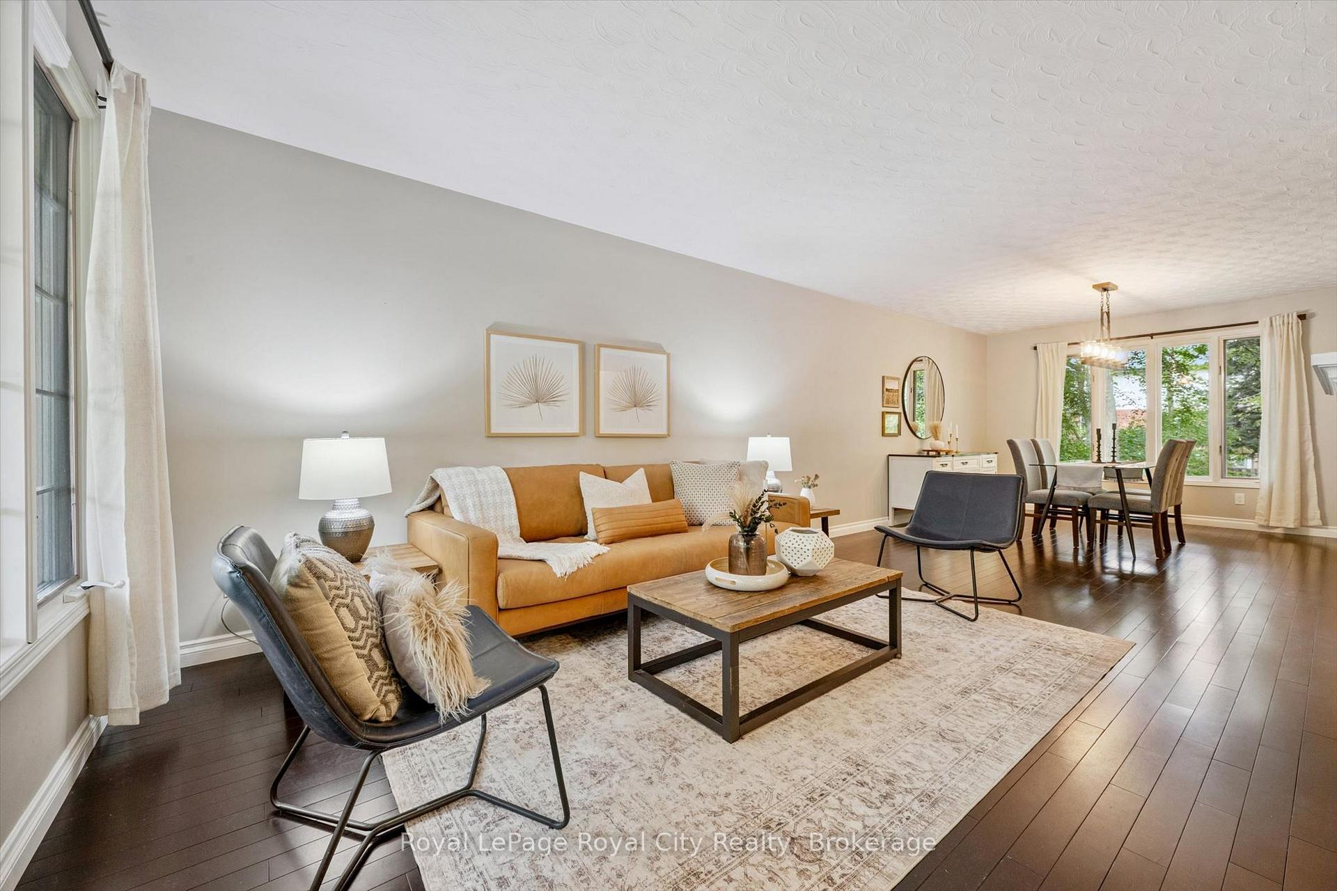 Photo 6 of 17 Sugarbush Place, Guelph, Willow West/Sugarbush/West Acres — HOMEH