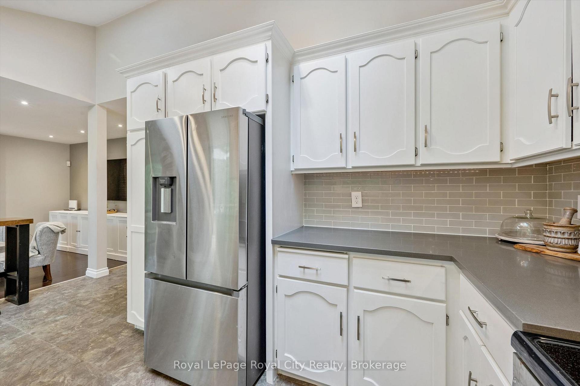 Photo 18 of 17 Sugarbush Place, Guelph, Willow West/Sugarbush/West Acres — HOMEH