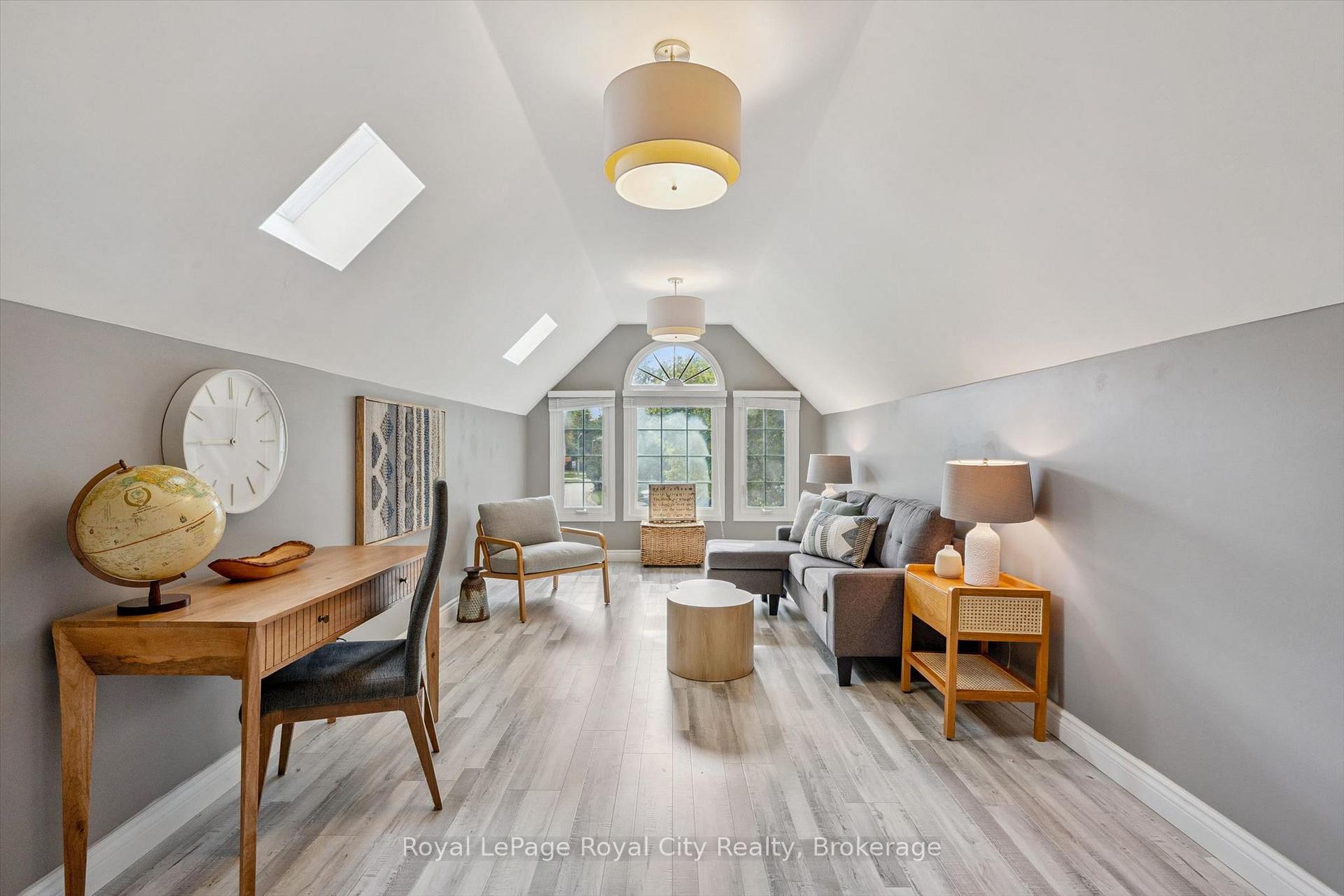 Photo 23 of 17 Sugarbush Place, Guelph, Willow West/Sugarbush/West Acres — HOMEH