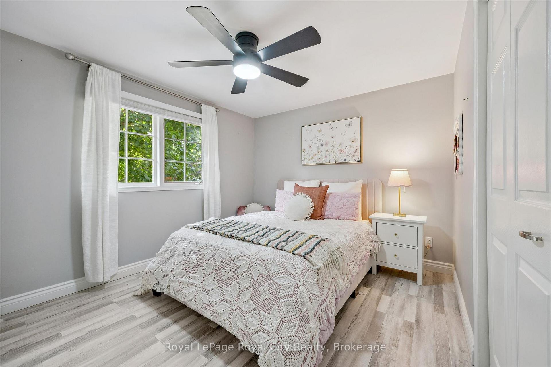 Photo 28 of 17 Sugarbush Place, Guelph, Willow West/Sugarbush/West Acres — HOMEH