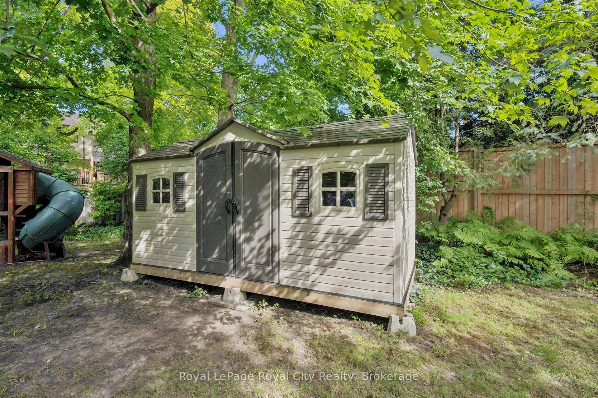 Photo 41 of 17 Sugarbush Place, Guelph, Willow West/Sugarbush/West Acres — HOMEH