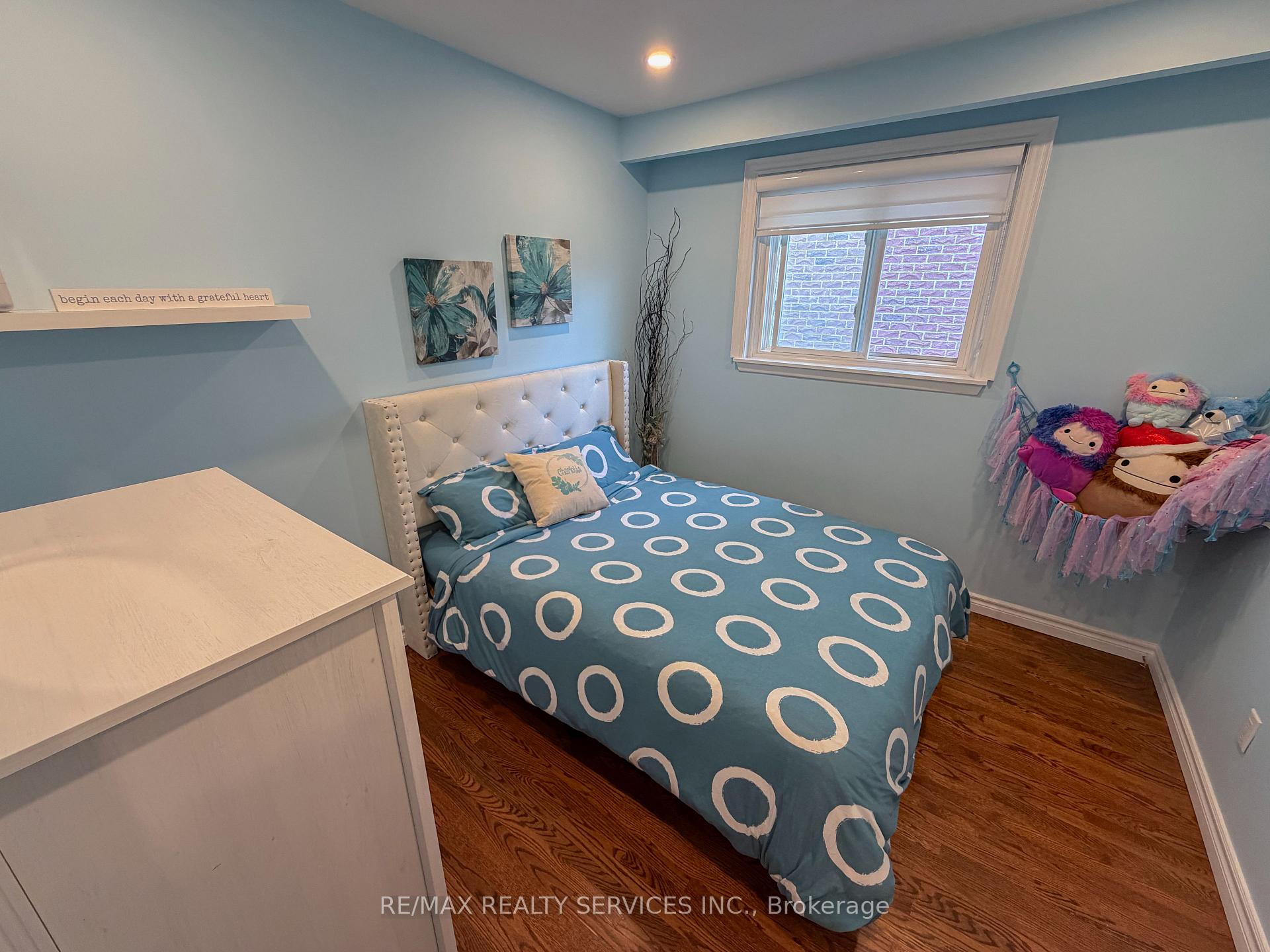 Photo 13 of 238 Laurier Avenue, Milton, Bronte Meadows — HOMEH