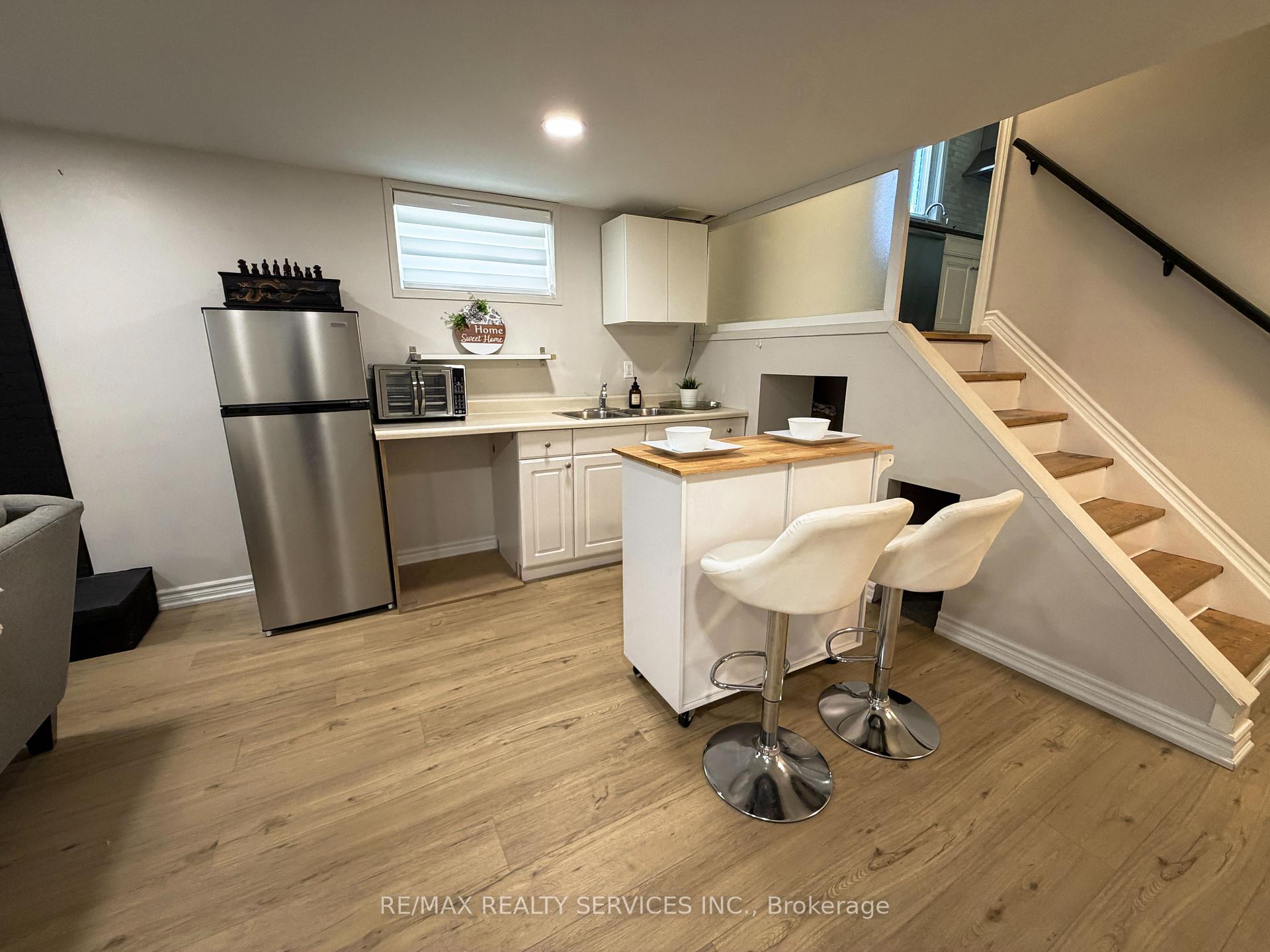 Photo 19 of 238 Laurier Avenue, Milton, Bronte Meadows — HOMEH